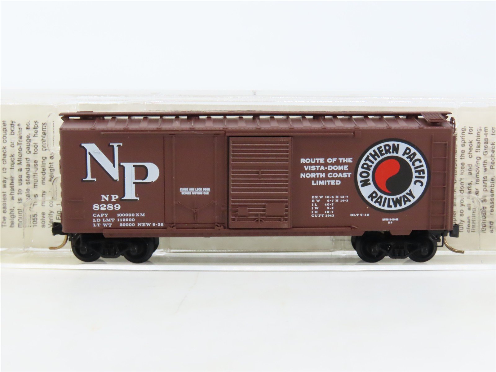 N Kadee Micro-Trains MTL 22040 NP Northern Pacific Vista Dome 40' Box Car #8289