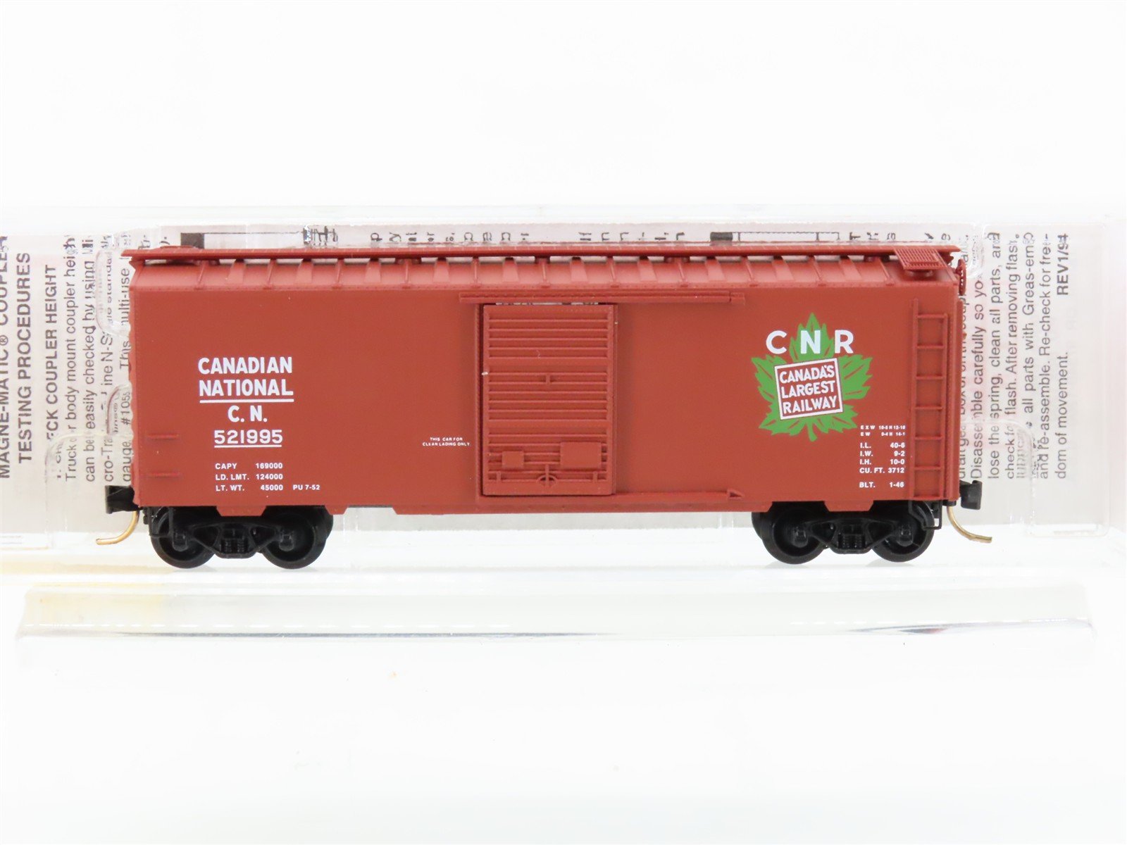 N Micro-Trains MTL 20206 CN Canadian National "Maple Leaf" 40' Box Car #521995