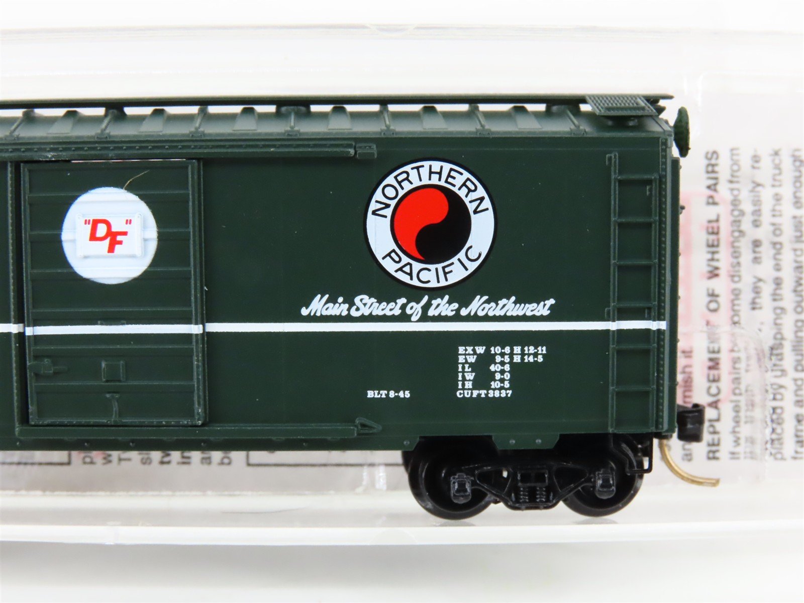 N Micro-Trains MTL 20236 NP Northern Pacific 