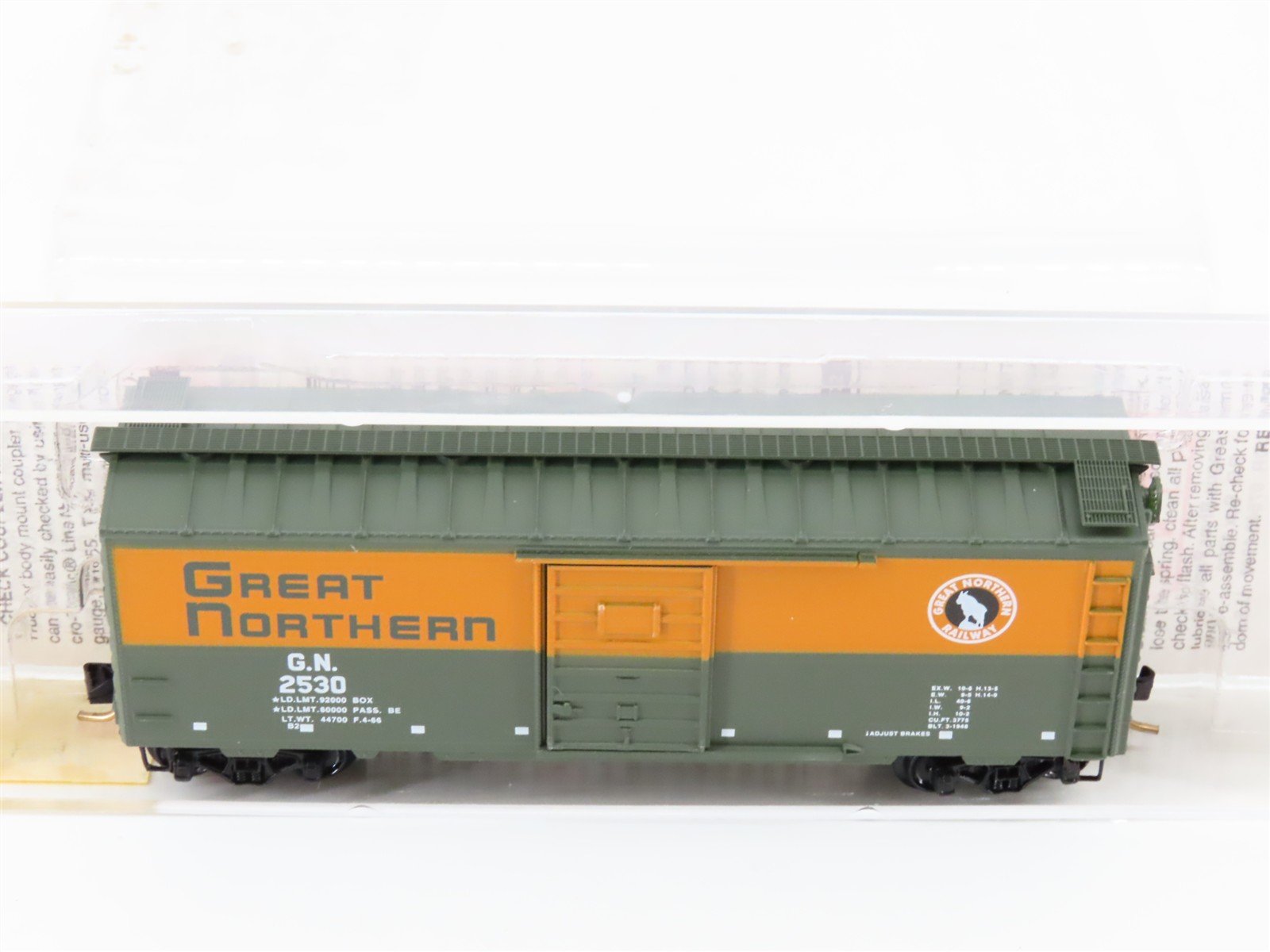 N Scale Micro-Trains MTL 20226 GN Great Northern 40' Single Door Box Car #2530