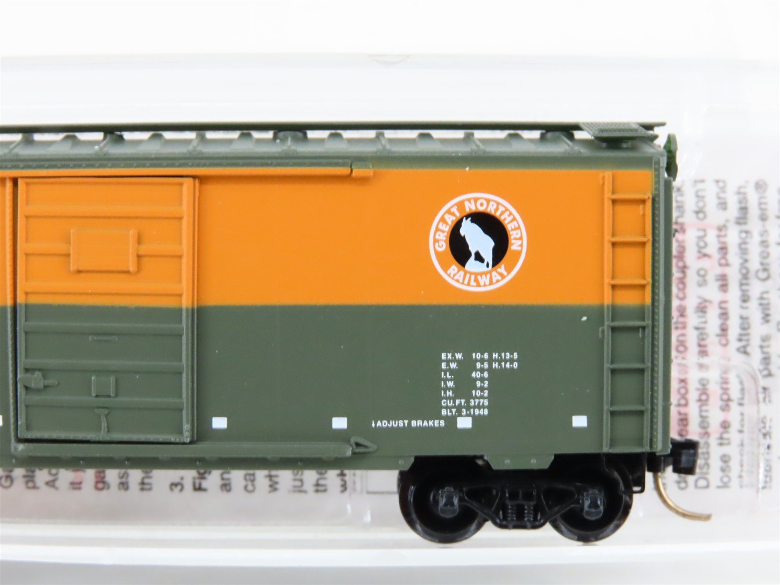 N Scale Micro-Trains MTL 20226 GN Great Northern 40' Single Door Box Car #2533