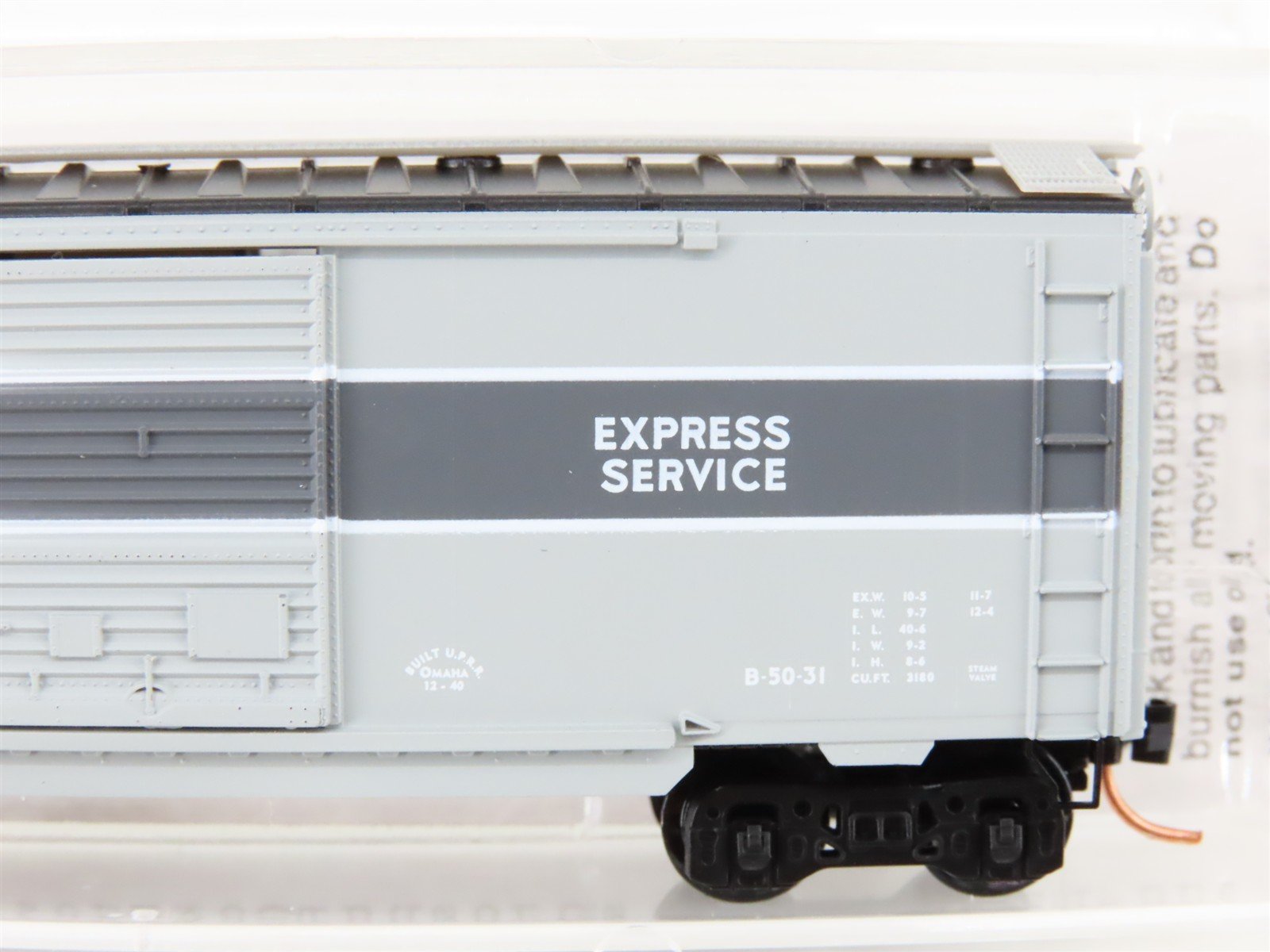 N Scale Micro-Trains MTL 23270 UP Union Pacific Express Service 40' Boxcar #9213
