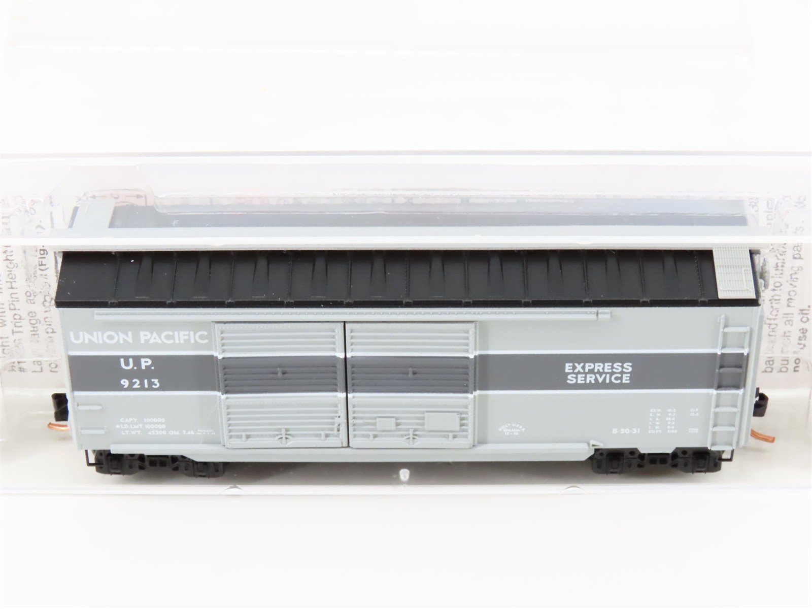 N Scale Micro-Trains MTL 23270 UP Union Pacific Express Service 40' Boxcar #9213