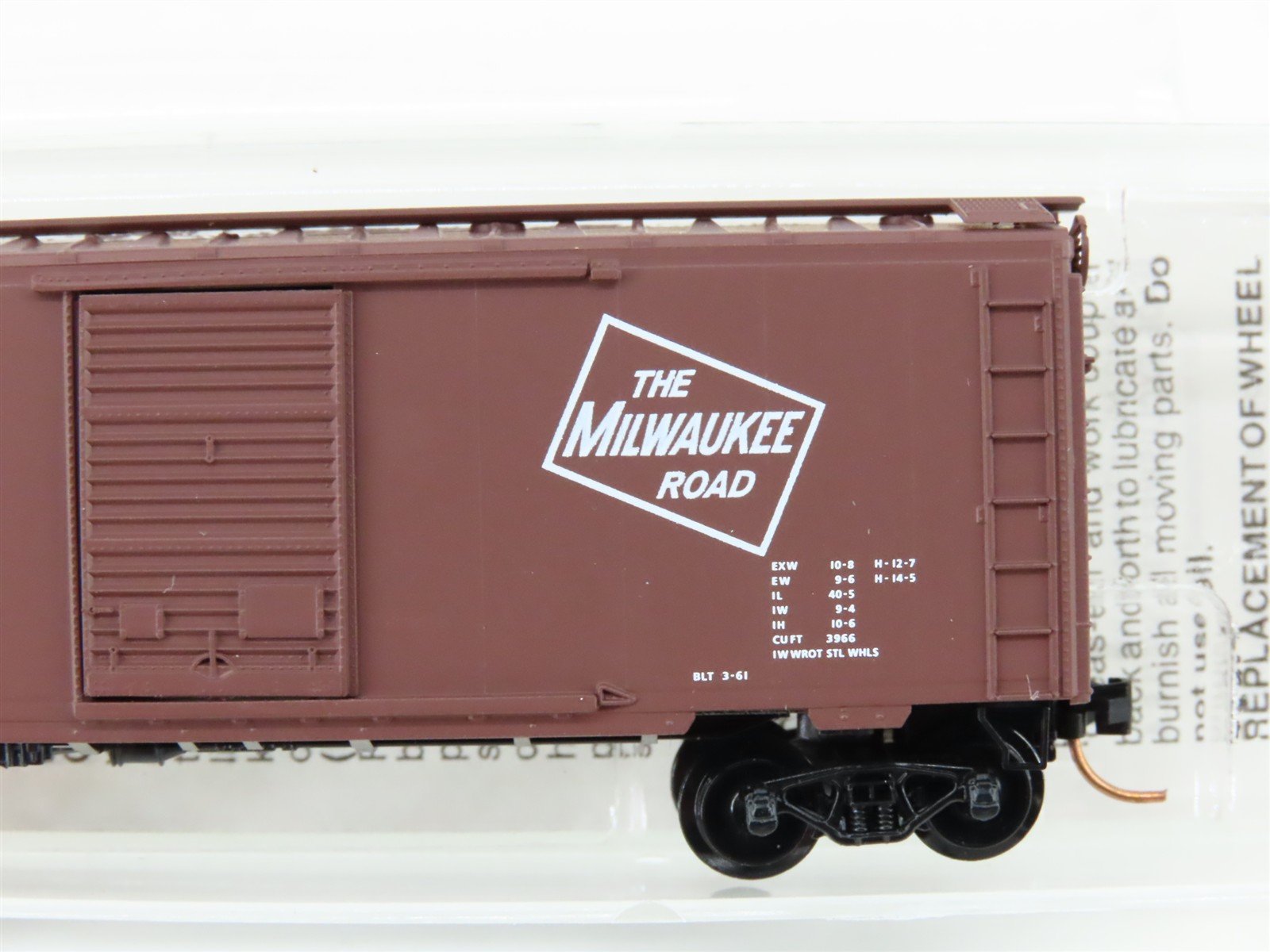 N Scale Micro-Trains MTL 20526 MILW Milwaukee Road 40' Single Door Boxcar #30371