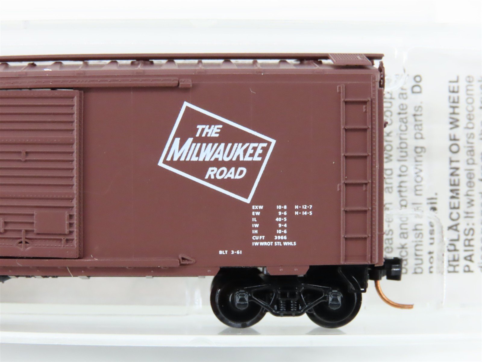 N Scale Micro-Trains MTL 20526 MILW Milwaukee Road 40' Single Door Boxcar #30371