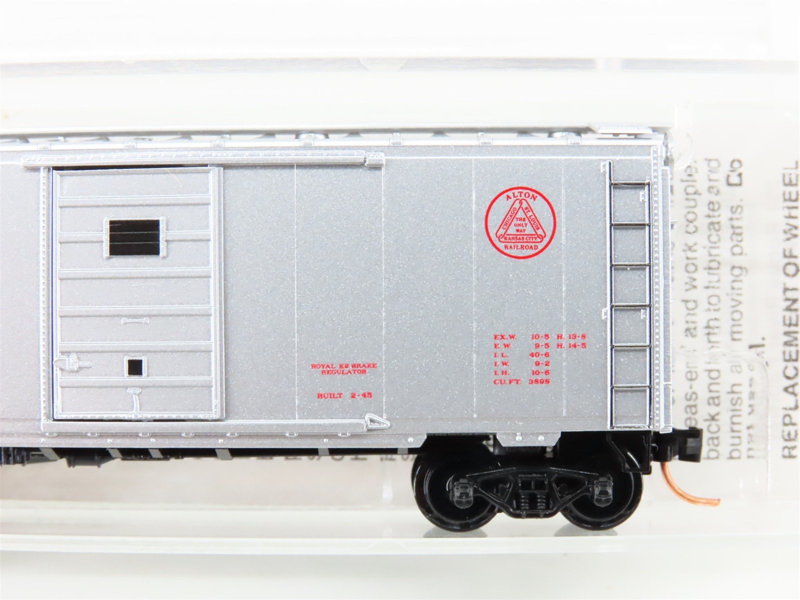 N Scale Micro-Trains MTL 20586 Alton Railroad 40' Single Door Box Car #1200