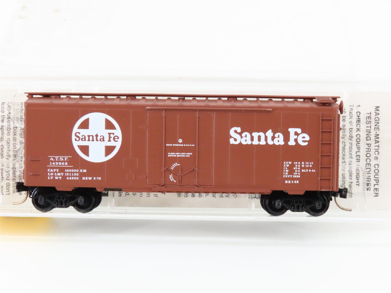 N Scale Micro-Trains MTL 21110 ATSF Santa Fe 40' Plug Door Box Car #149968