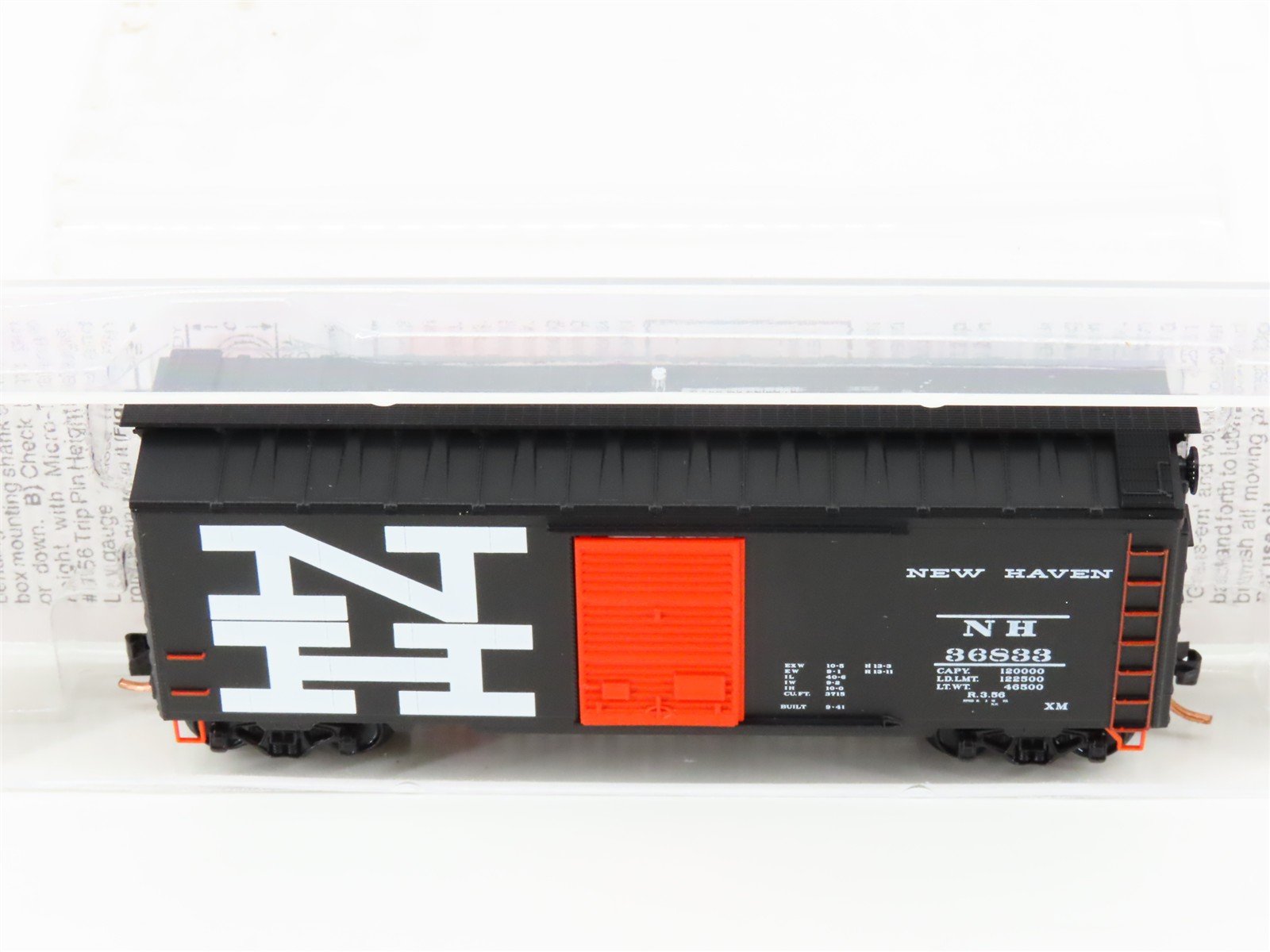 N Scale Micro-Trains MTL 20556 NH New Haven 40' Single Door Box Car #36833