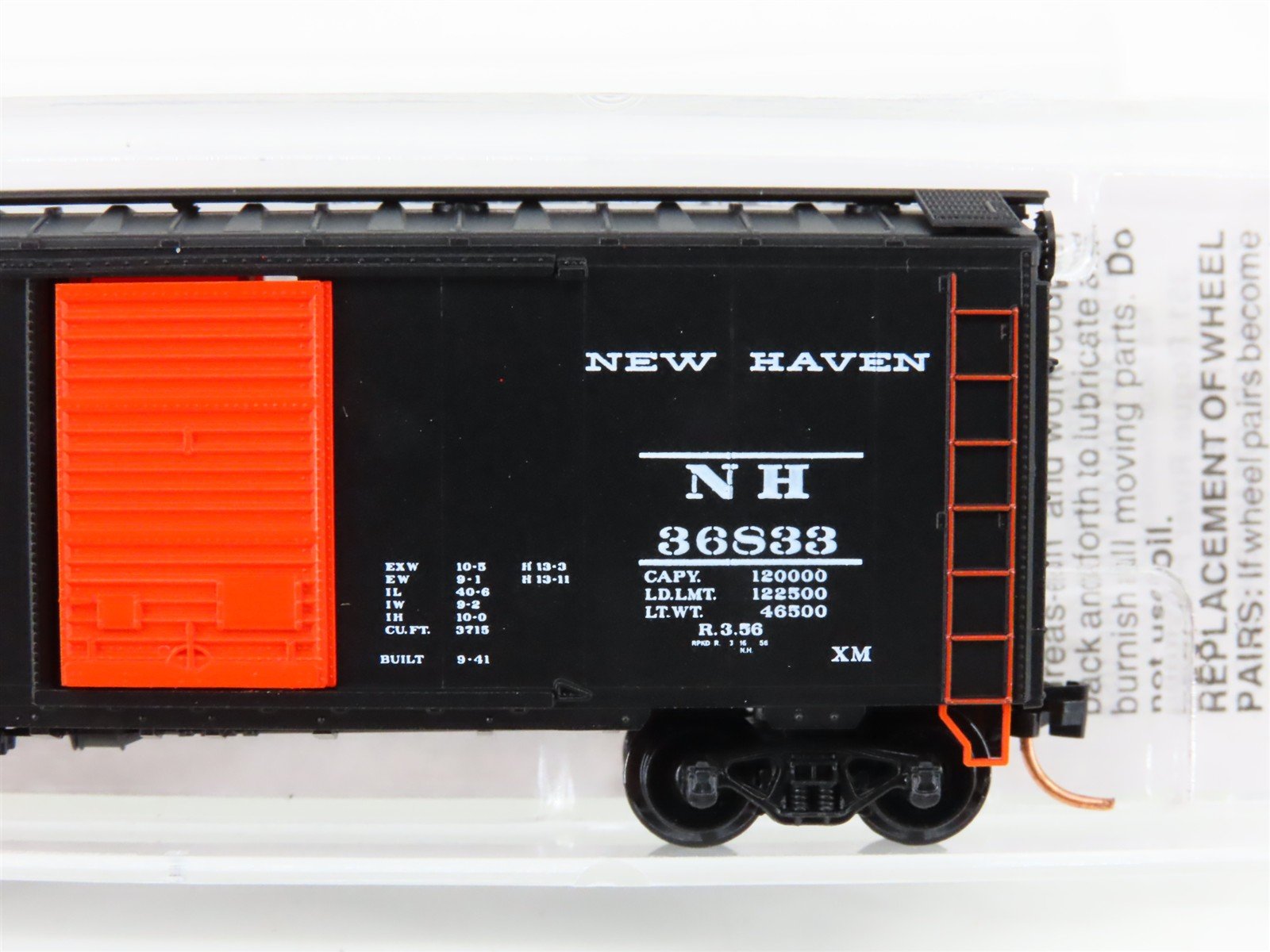 N Scale Micro-Trains MTL 20556 NH New Haven 40' Single Door Box Car #36833