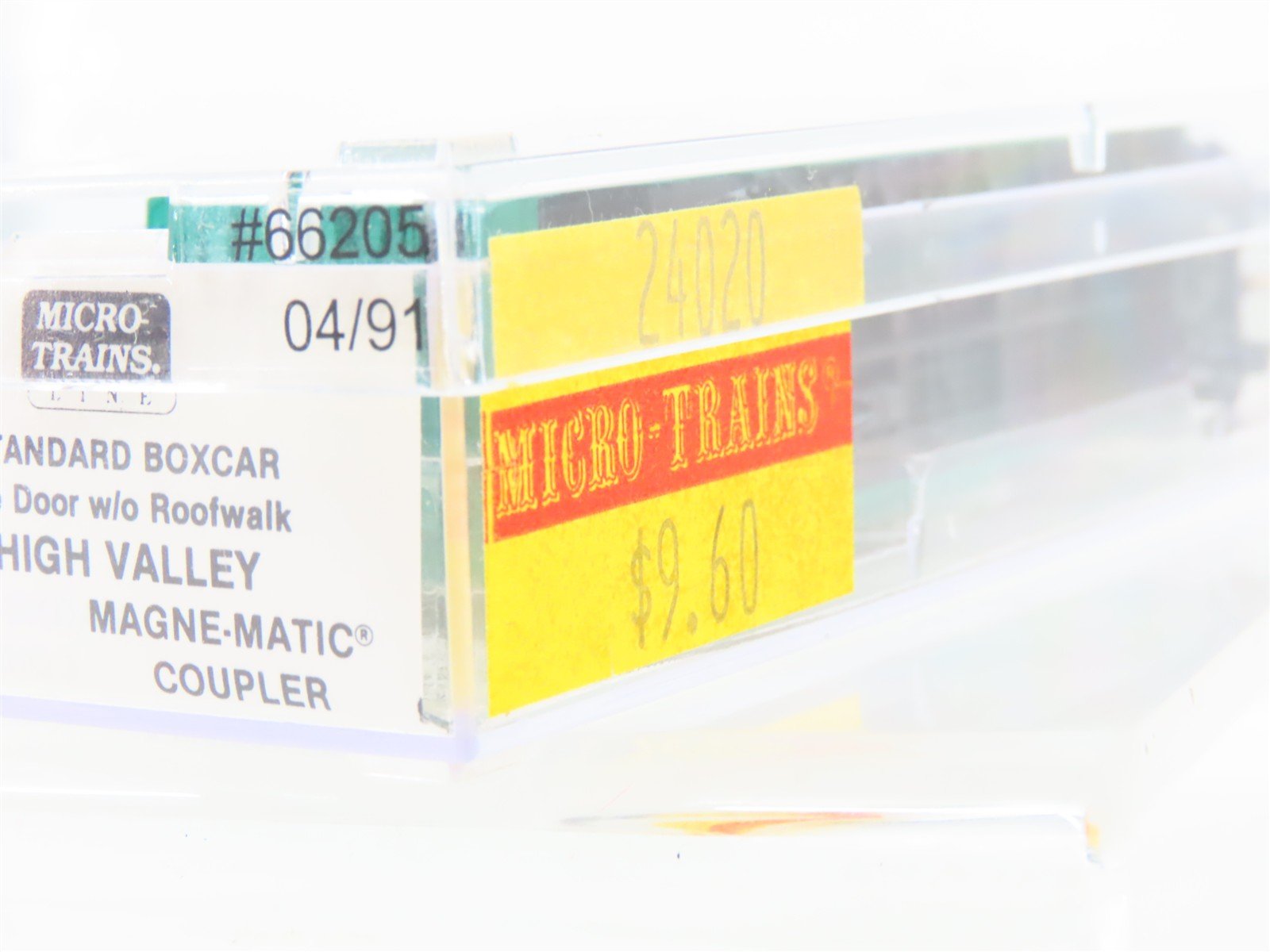 N Scale Micro-Trains MTL 24020 LV Lehigh Valley 40' Single Door Box Car #66205