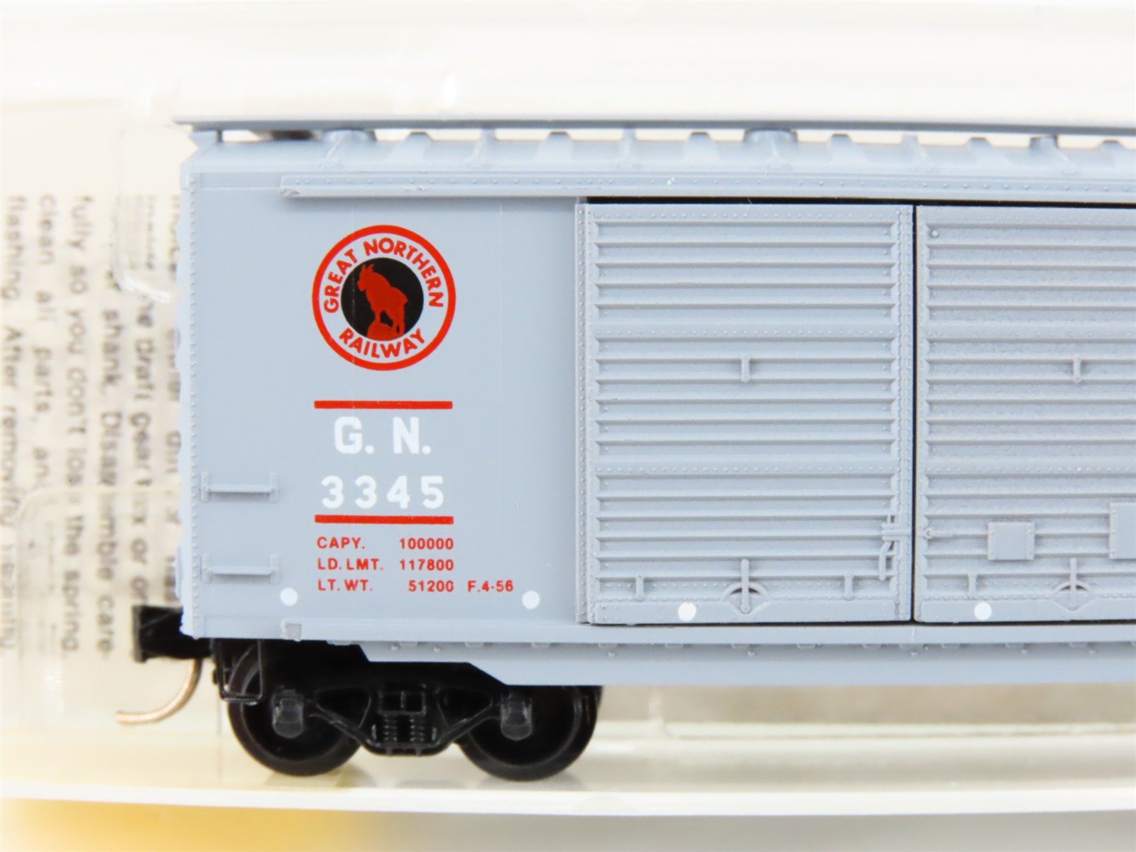 N Scale Micro-Trains MTL 23180 GN Great Northern 40' Double Door Box Car #3345