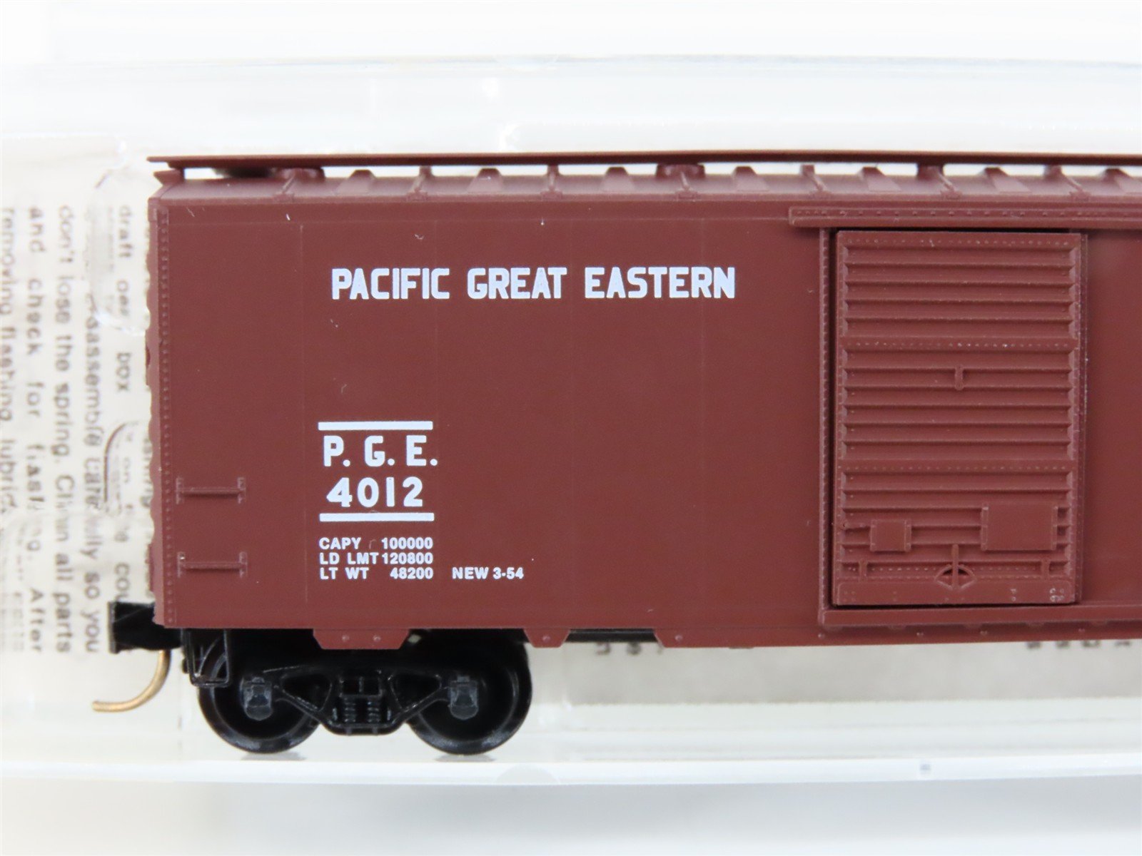 N Scale Kadee Micro-Trains MTL 20970 PGE Pacific Great Eastern 40' Box Car #4012
