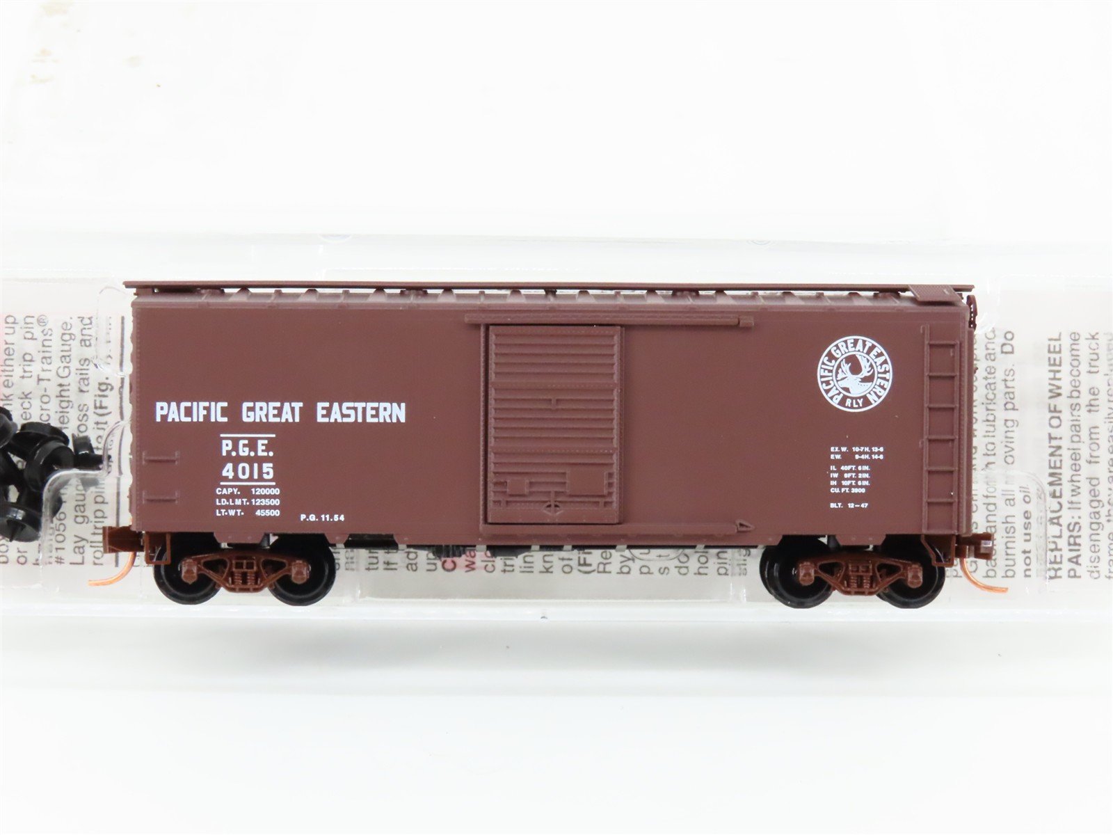 N Scale Micro-Trains MTL 20970 PGE Pacific Great Eastern 40' Box Car #4015