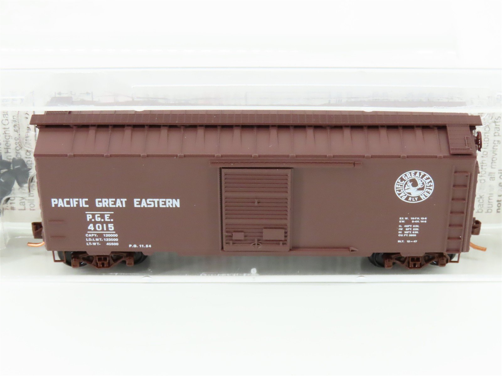 N Scale Micro-Trains MTL 20970 PGE Pacific Great Eastern 40' Box Car #4015