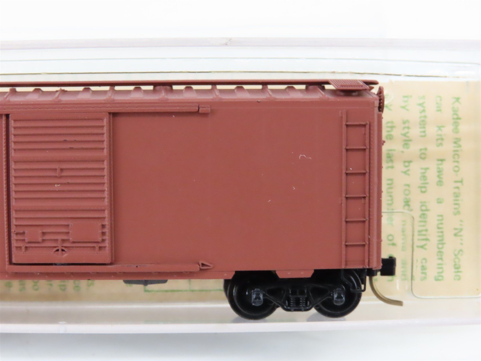 N Kadee Micro-Trains MTL 20000 Unlettered 40' Single Door Box Car - Blue Label
