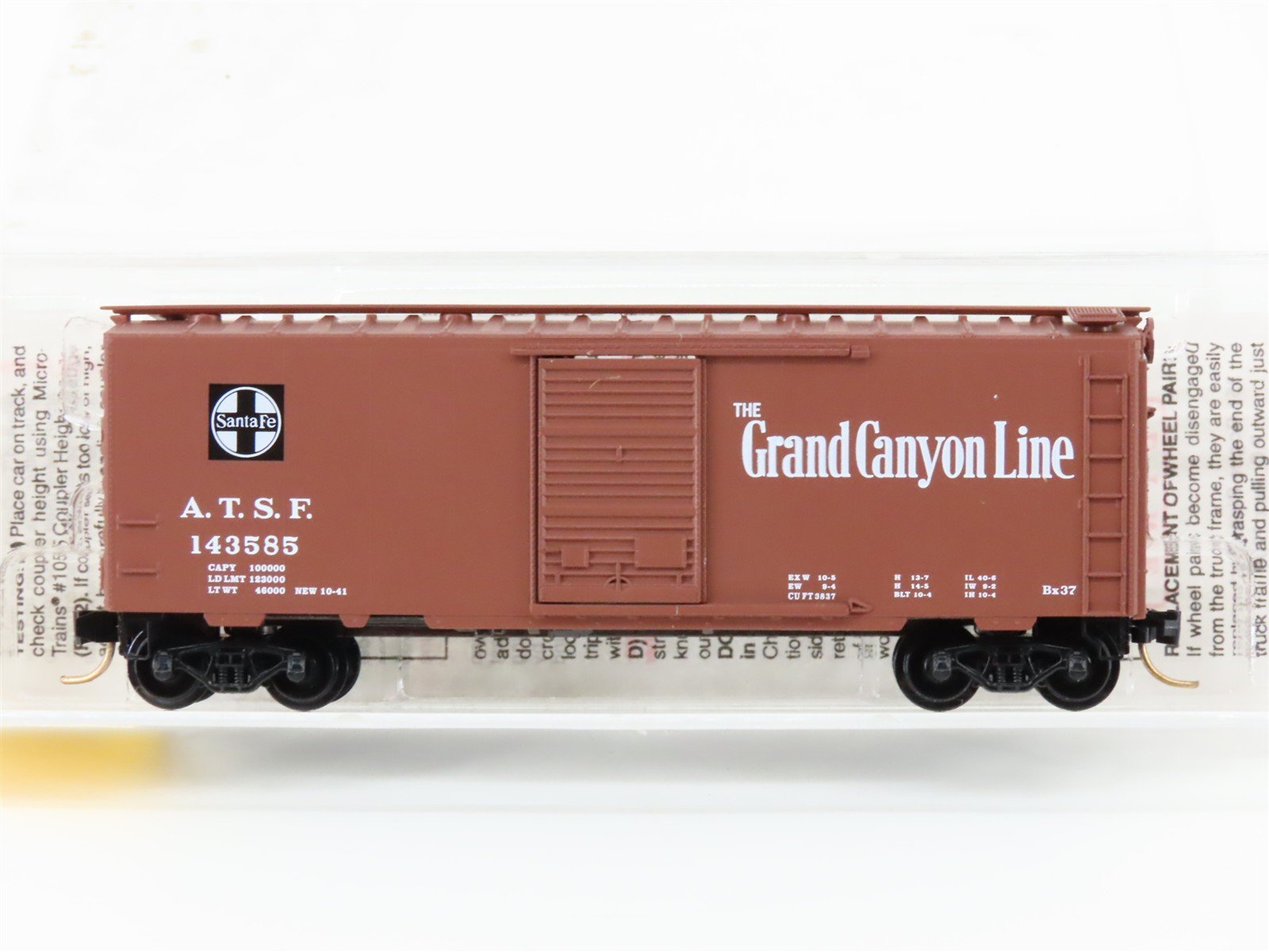 N Scale Micro-Trains MTL 20060 ATSF Santa Fe Grand Canyon 40' Box Car #143585