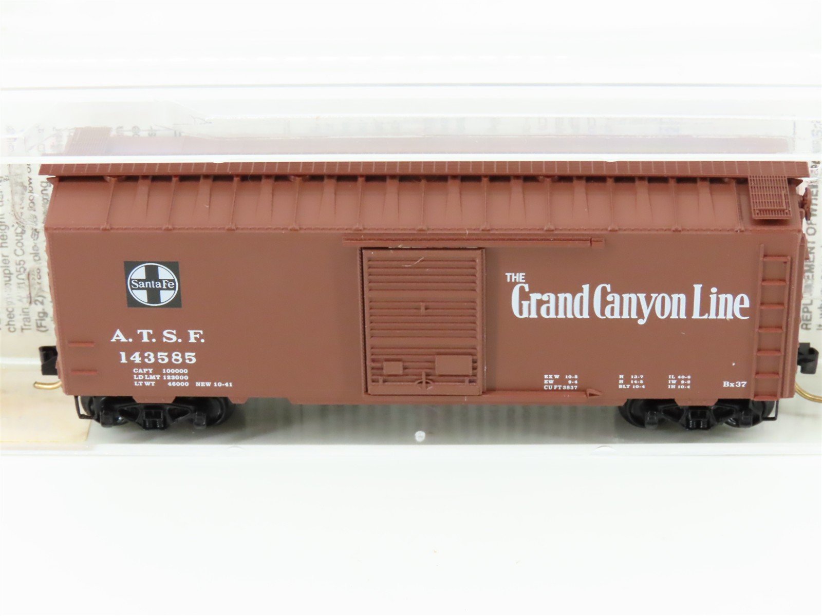 N Scale Micro-Trains MTL 20060 ATSF Santa Fe Grand Canyon 40' Box Car #143585