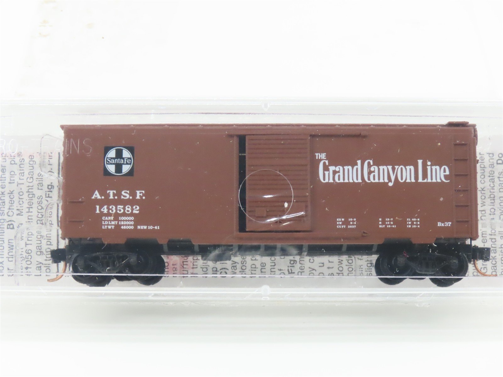 N Scale Micro-Trains MTL 20060 ATSF Santa Fe Grand Canyon 40' Box Car #143582