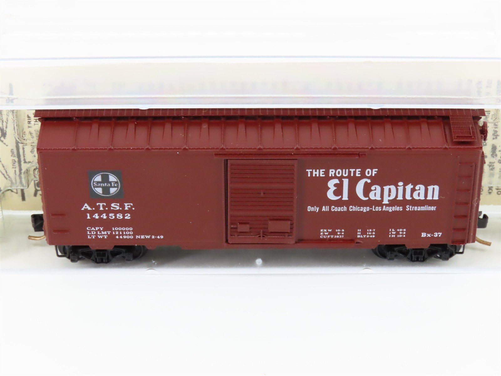 N Scale Kadee Micro-Trains MTL 20040 ATSF Santa Fe El Capitan 40' Boxcar #144582