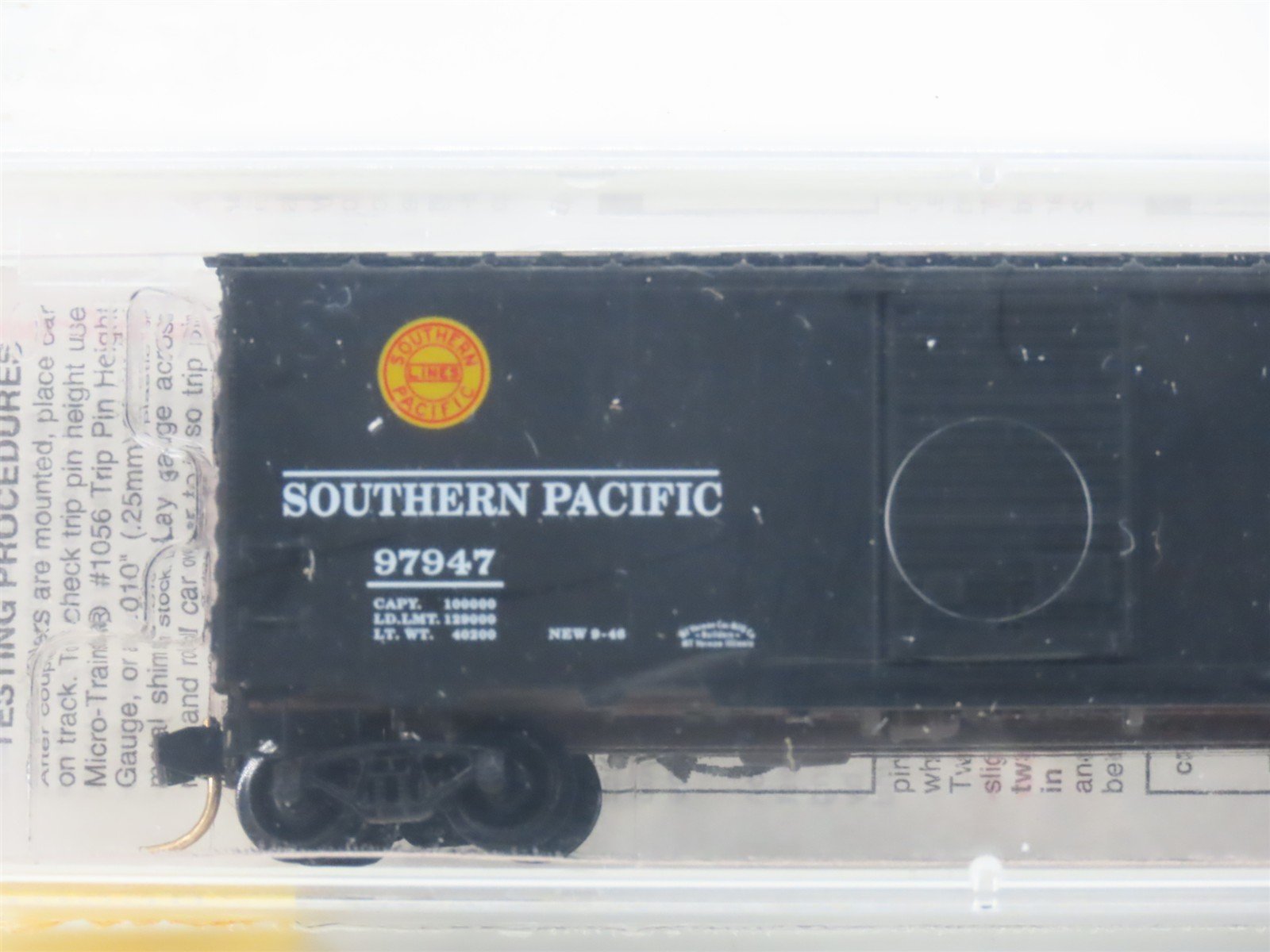 N Scale Micro-Trains MTL 20090 SP Southern Pacific Overnight 40' Box Car #97947