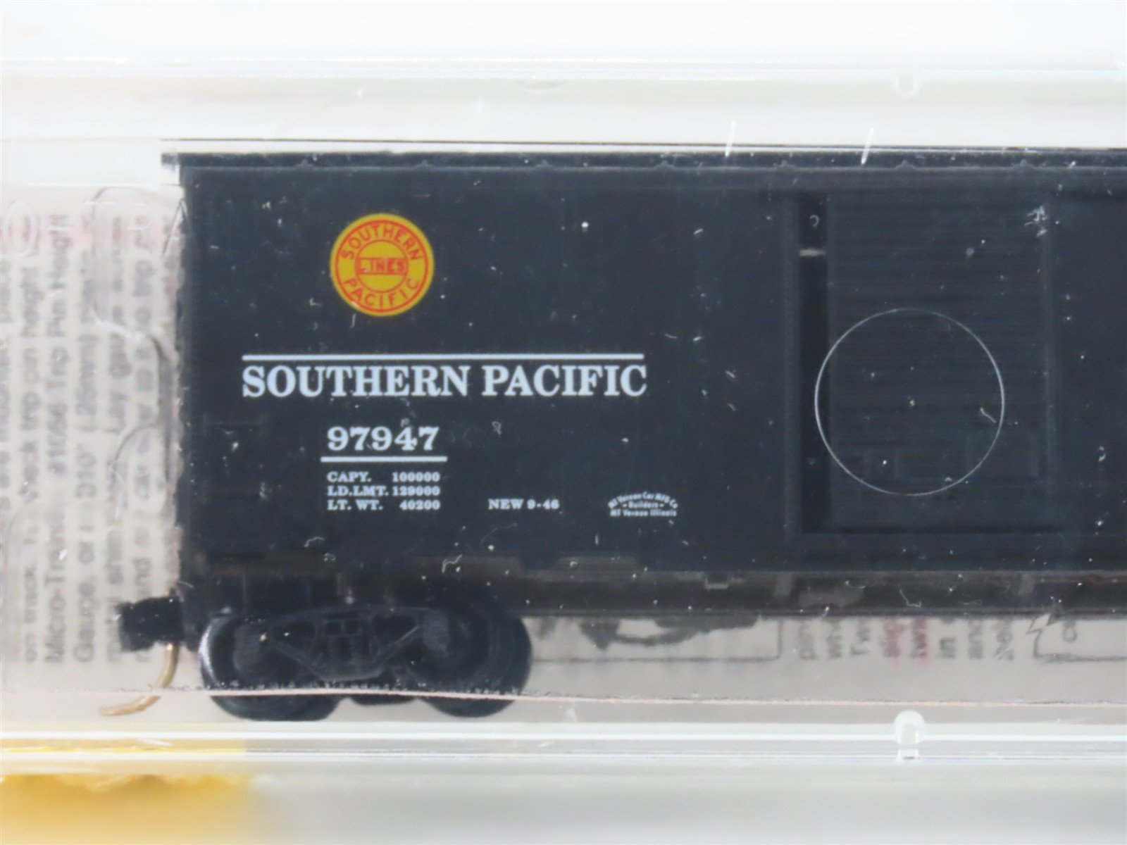 N Scale Micro-Trains MTL 20090 SP Southern Pacific Overnight 40' Box Car #97947