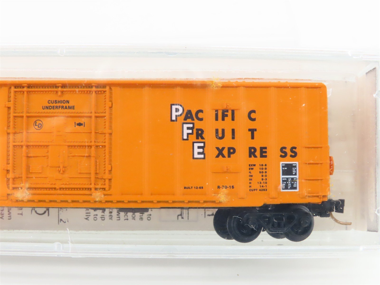 N Kadee Micro-Trains MTL 27090 UP SP PFE Pacific Fruit Express 50' Boxcar 457524
