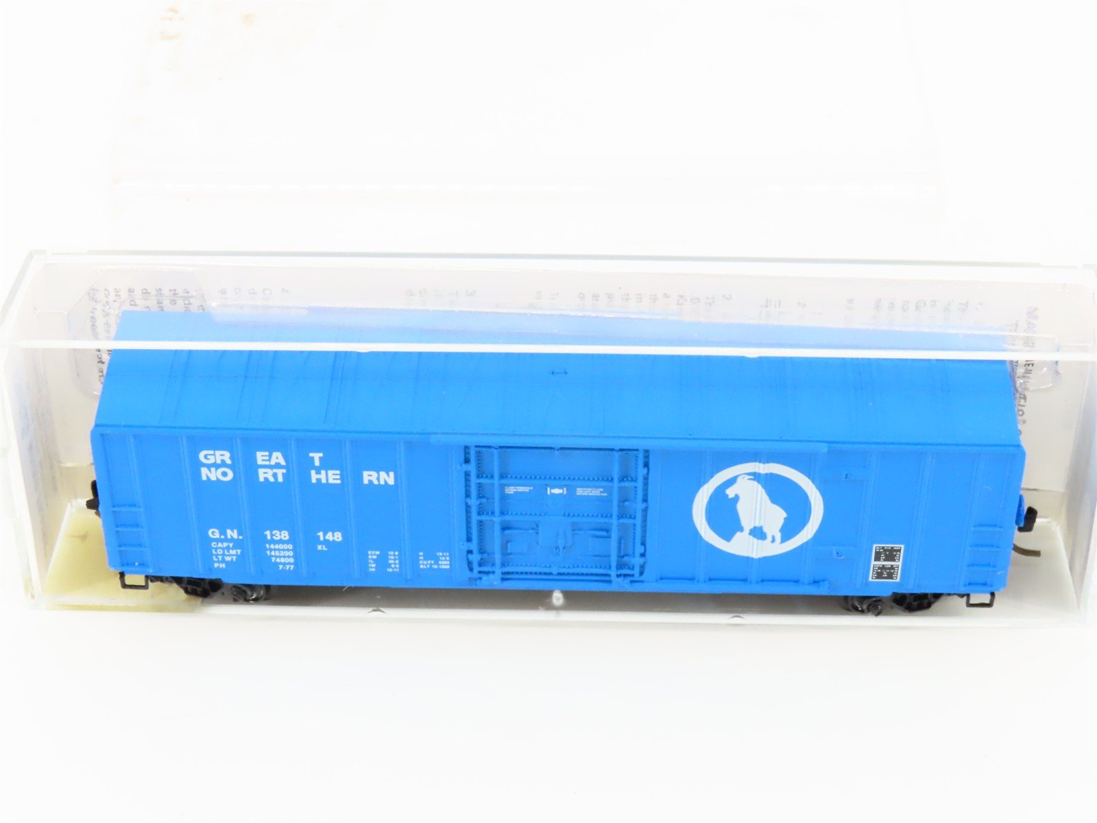 N Kadee Micro-Trains MTL 27070 GN Great Northern Big Sky Blue 50' Boxcar #138148