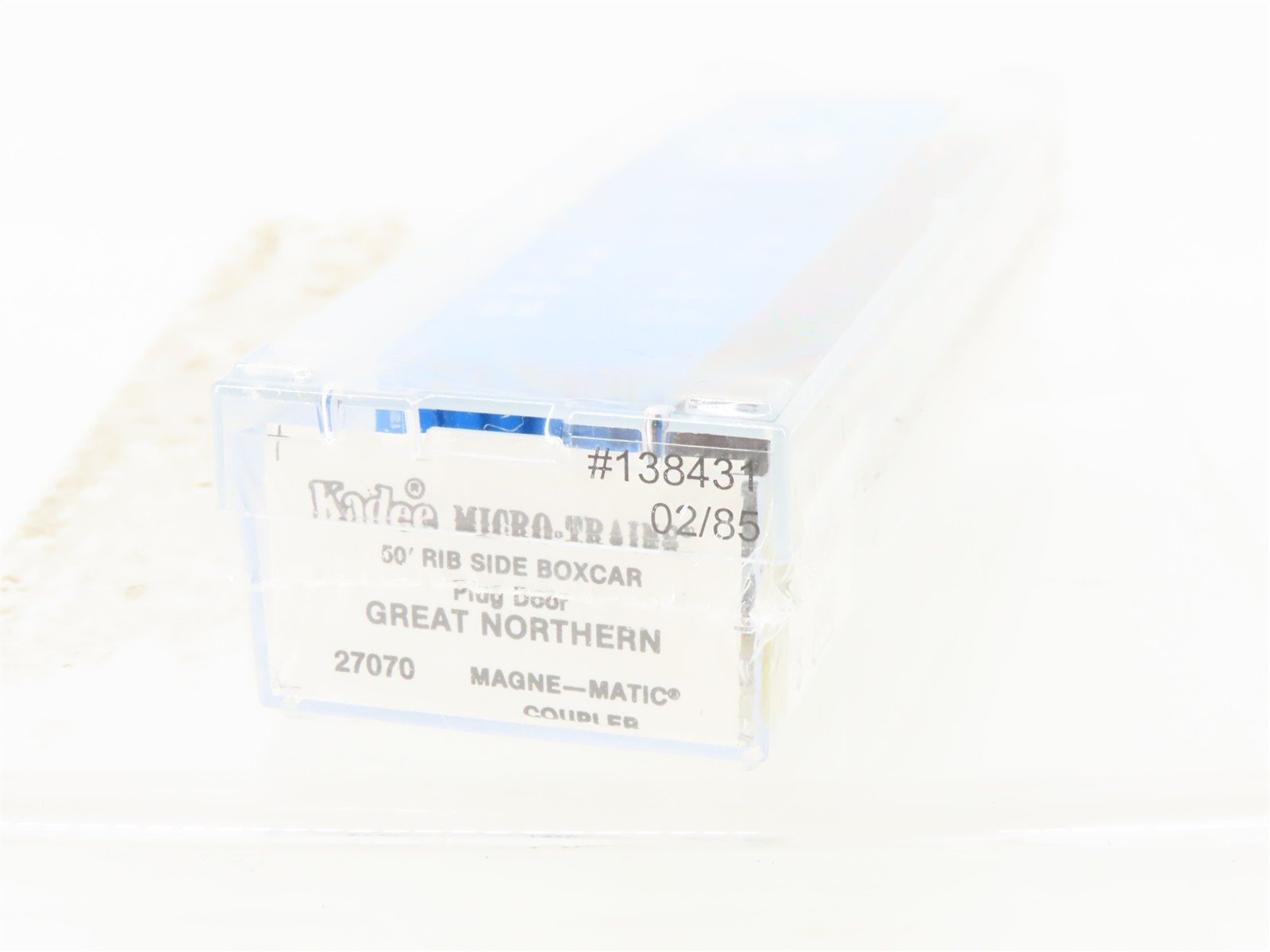 N Kadee Micro-Trains MTL 27070 GN Great Northern Big Sky Blue 50' Boxcar #138431