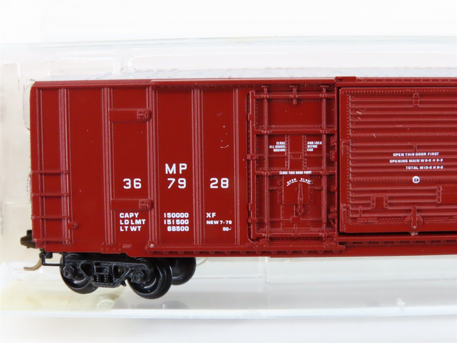 N Kadee Micro-Trains MTL 26040 MP Missouri Pacific Mo-Pac 50' Box Car #367928