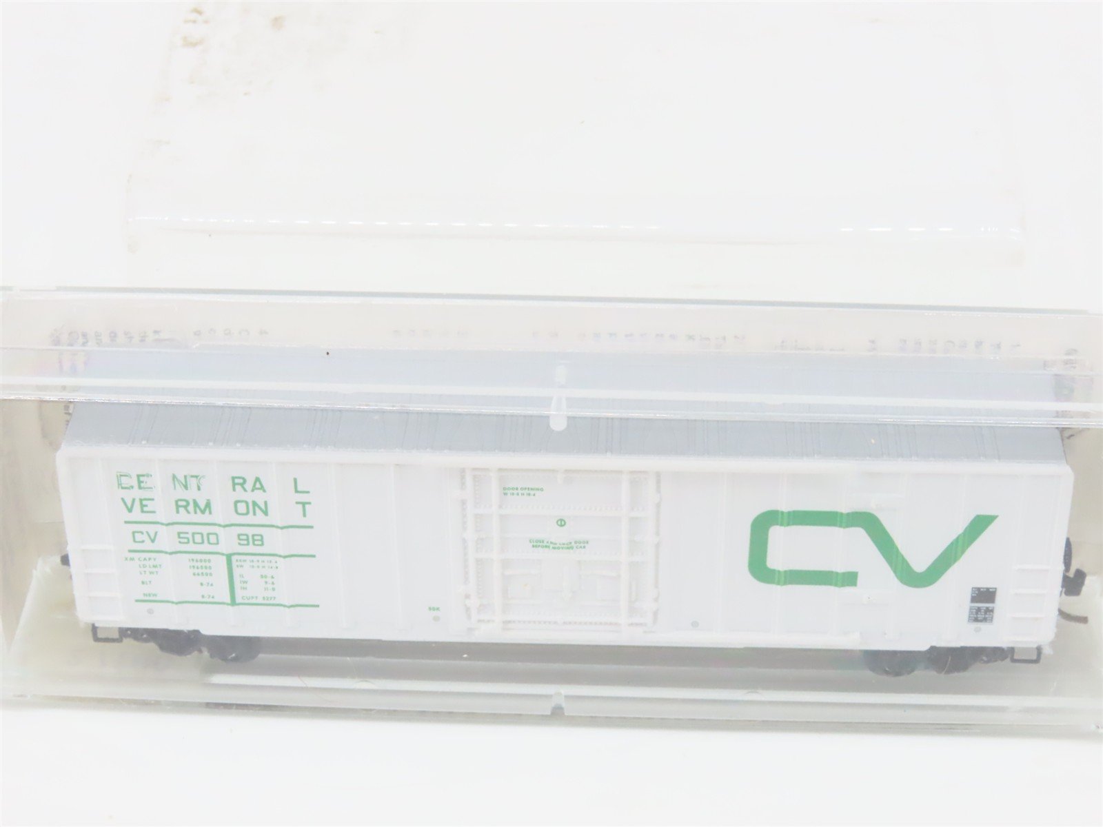 N Scale Kadee Micro-Trains MTL 27160 CV Central Vermont 50' Box Car #50098