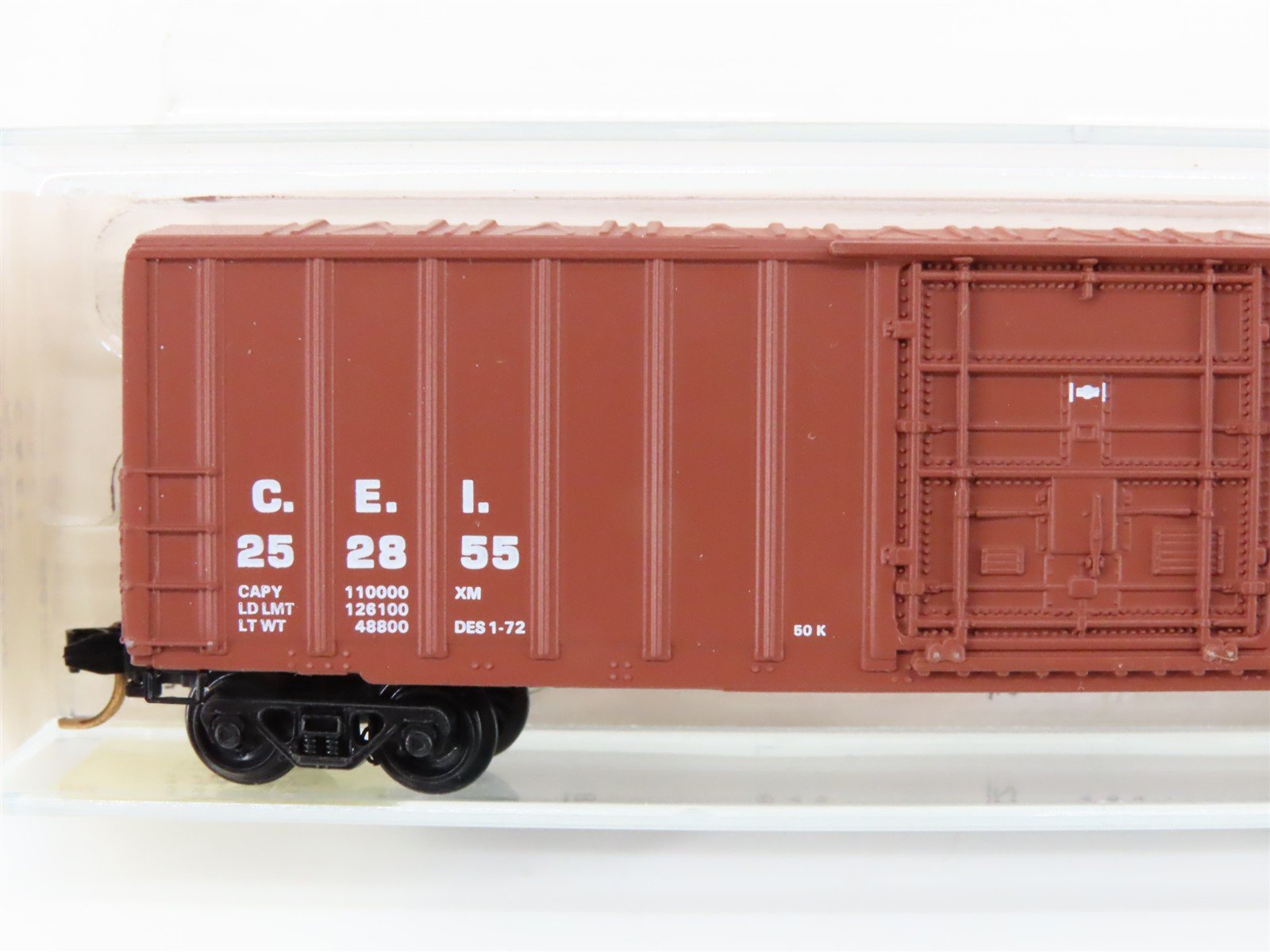 N Kadee Micro-Trains MTL 27030 C&EI Chicago & Eastern Illinois 50' Boxcar 252855
