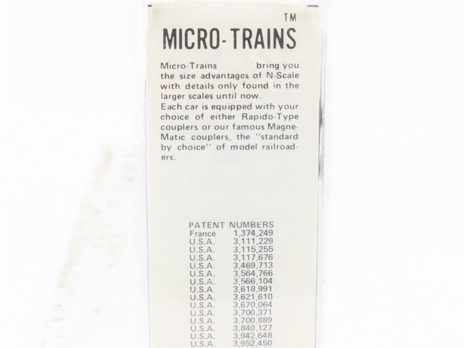 N Scale Kadee Micro-Trains MTL 29030 NP Northern Pacific 40' Box Car #8000
