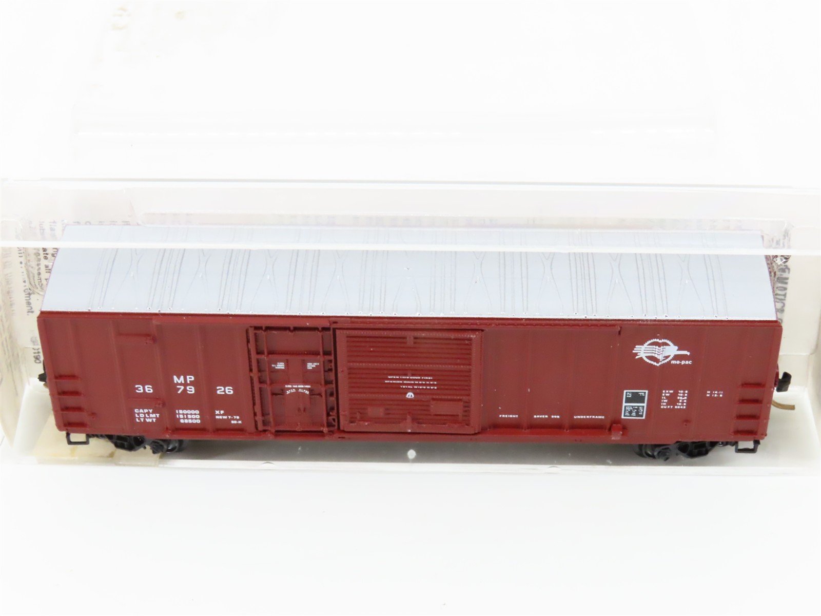 N Scale Micro-Trains MTL 26040 MP Missouri Pacific Mo-Pac 50' Box Car #367926