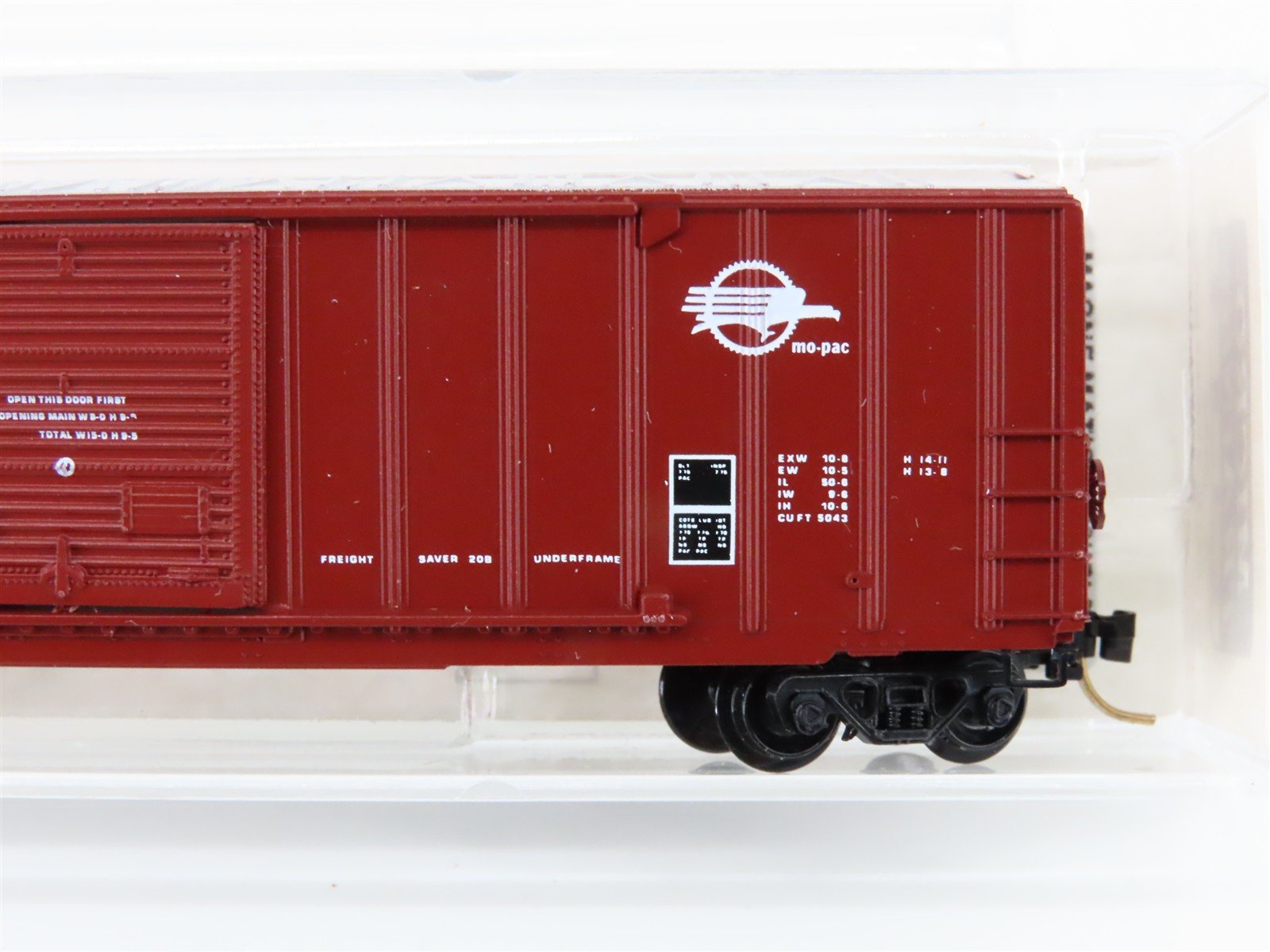 N Scale Micro-Trains MTL 26040 MP Missouri Pacific Mo-Pac 50' Box Car #367926