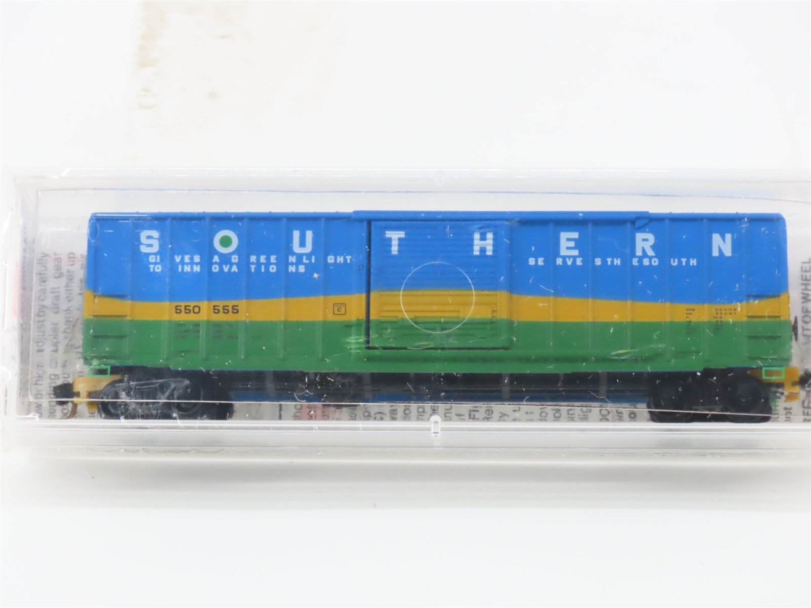 N Scale Micro-Trains MTL 25610 Southern Railway 50' Rib Side Box Car #550555
