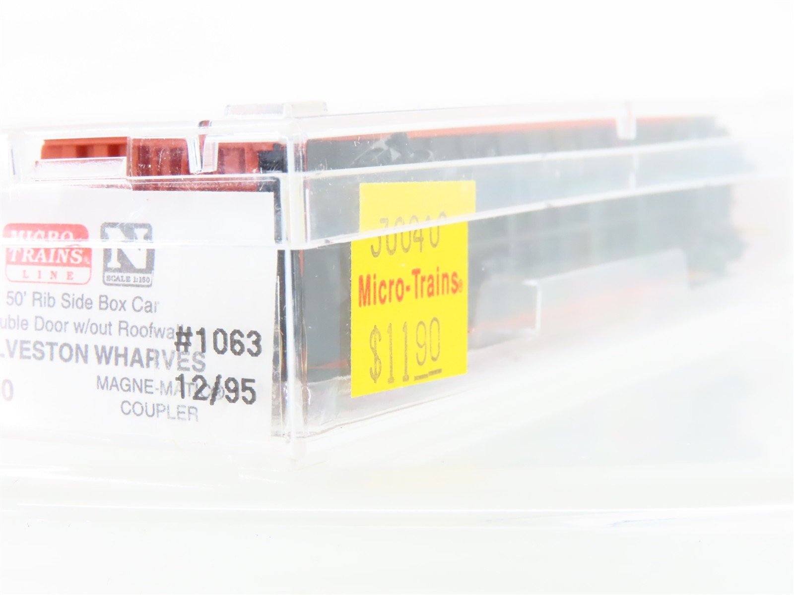 N Scale Micro-Trains MTL 30040 GWF Galveston Wharves 50' Rib Side Box Car #1063