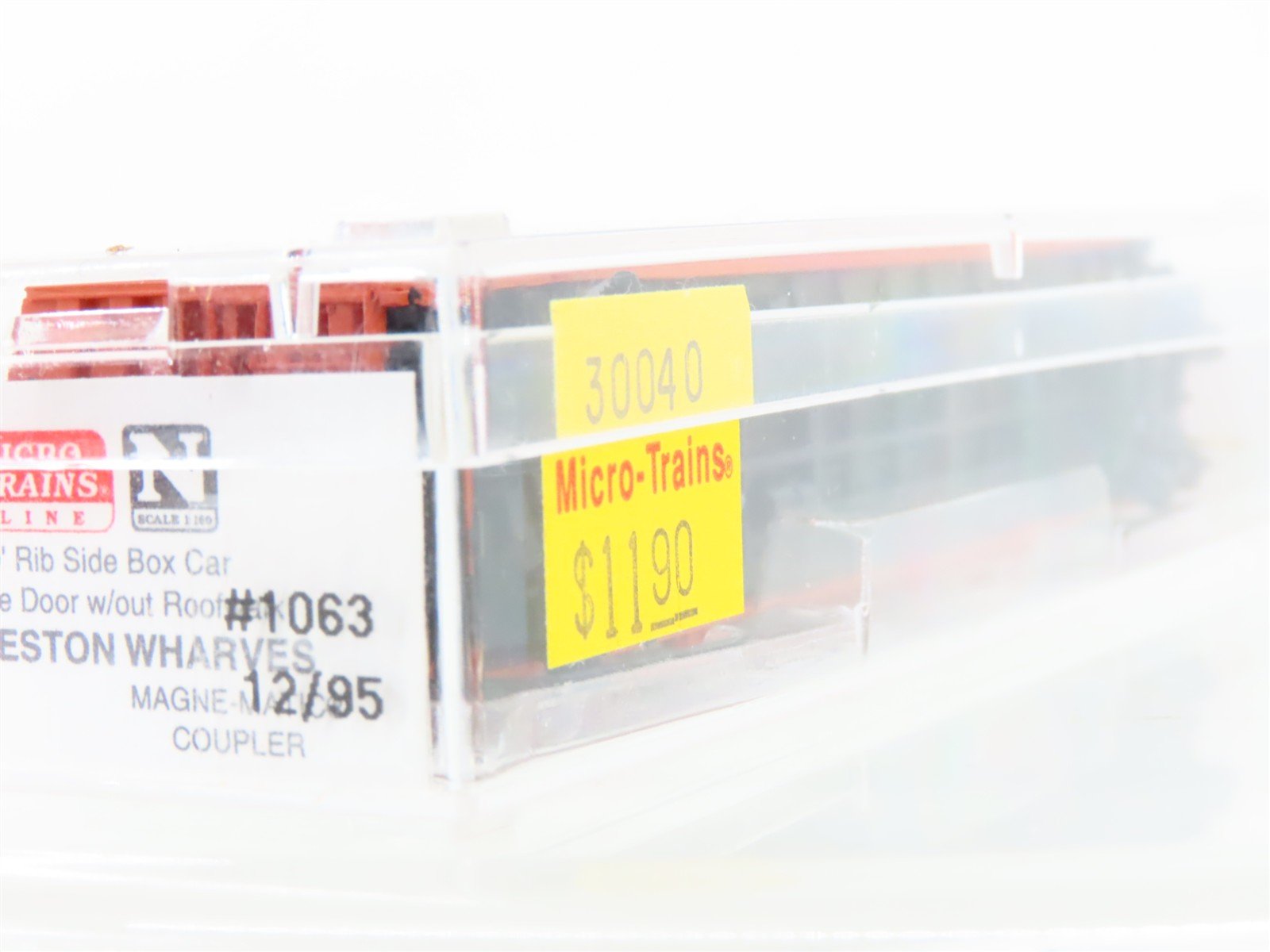 N Scale Micro-Trains MTL 30040 GWF Galveston Wharves 50' Rib Side Box Car #1063