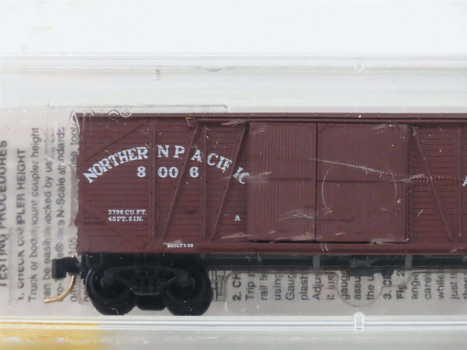 N Scale Micro-Trains MTL 29030 NP Northern Pacific 40' Automobile Box Car #8006