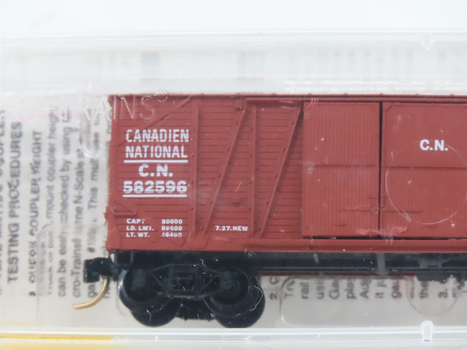 N Scale Micro-Trains MTL 29070 CN Canadian National 40' Box Car #582596