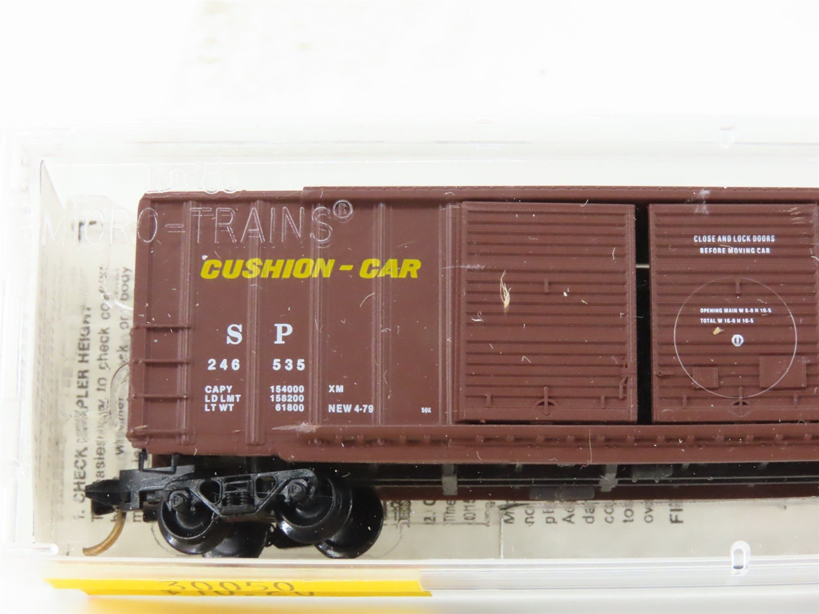 N Scale Micro-Trains MTL 30050 SP Southern Pacific 50' Rib Side Box Car #246535