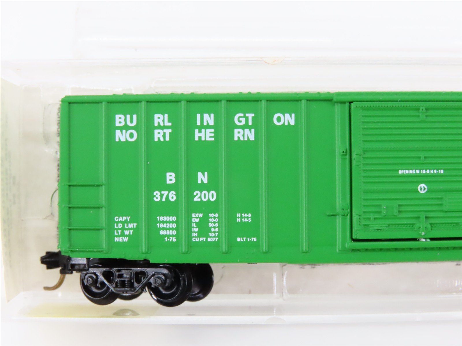 N Scale Kadee Micro-Trains MTL 25490 BN Burlington Northern 50' Box Car #376200
