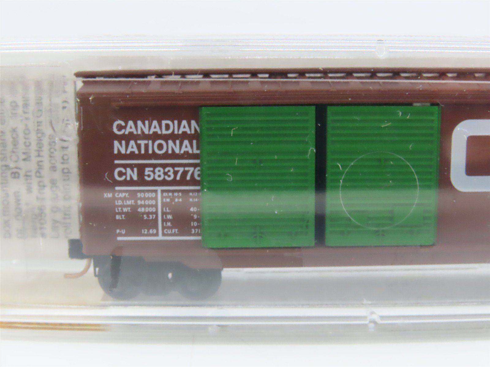 N Scale Micro-Trains MTL 23070 CN Canadian National 40' Box Car #583776