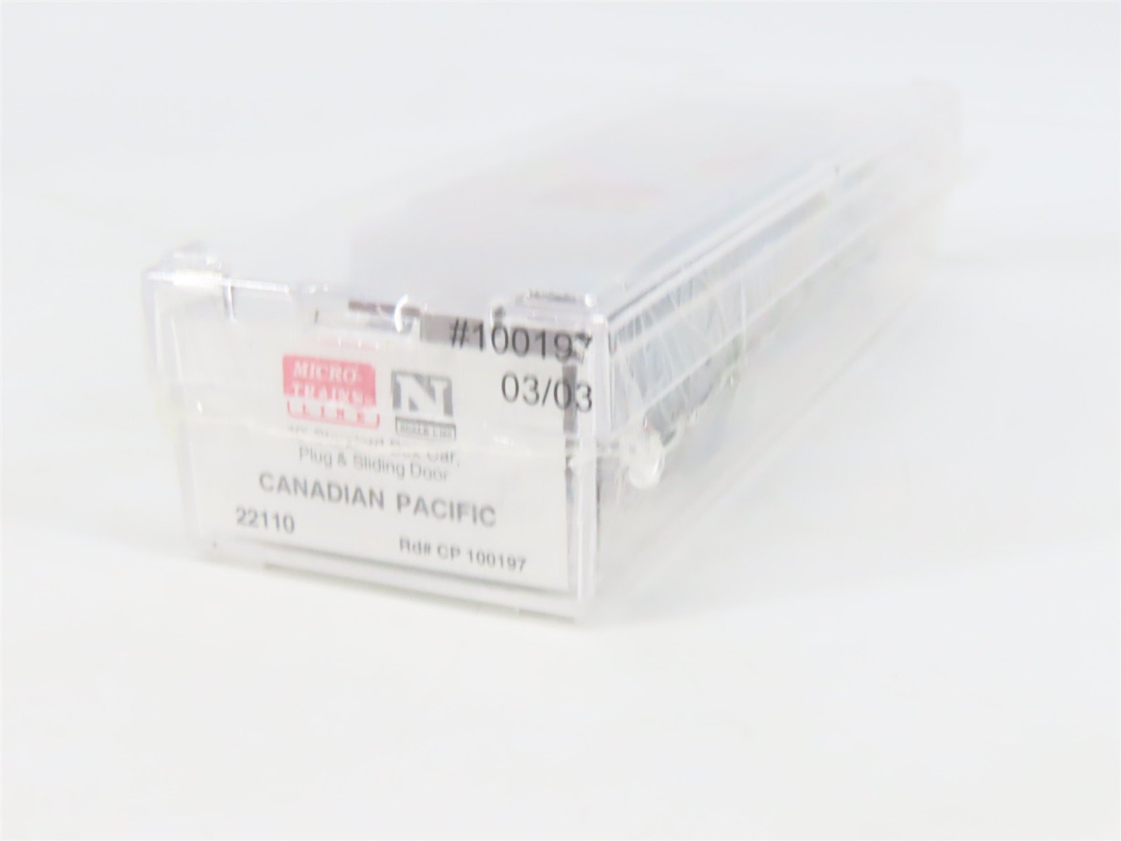 N Scale Micro-Trains MTL 22110 CP Canadian Pacific 40' Box Car #100197