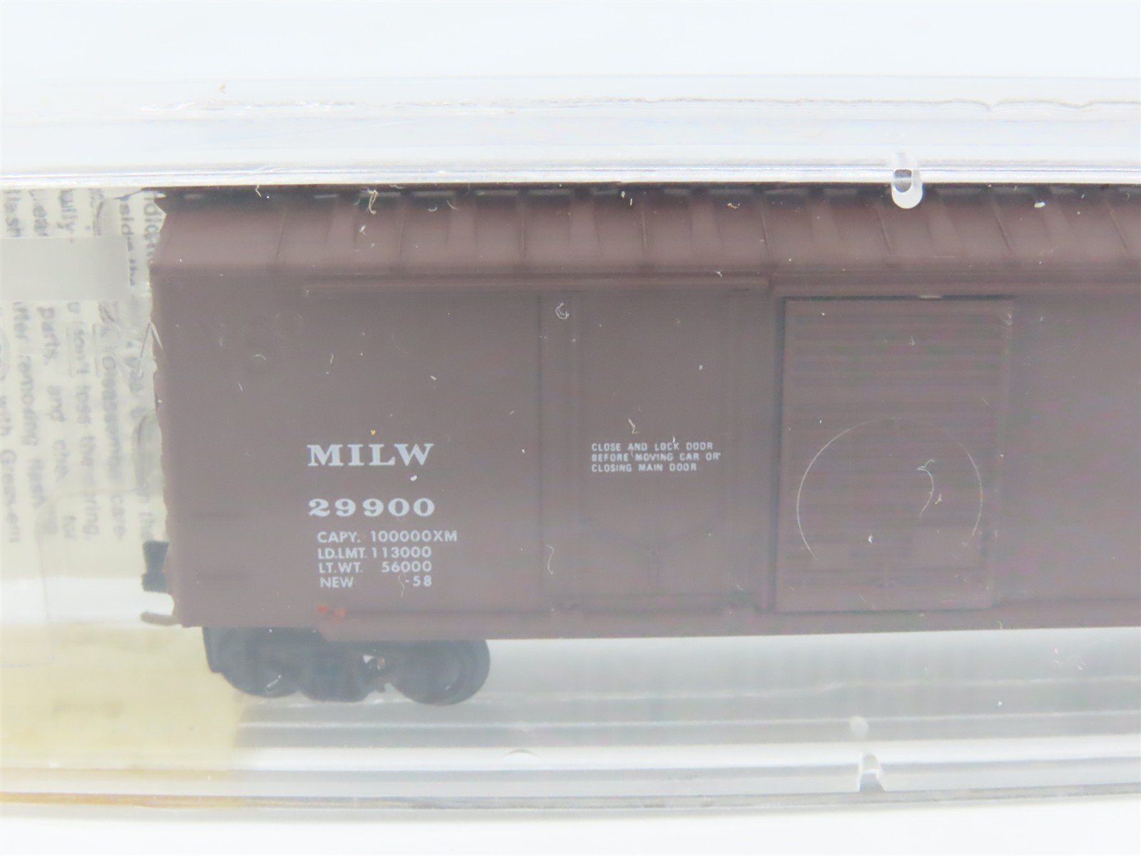 N Scale Micro-Trains MTL 22180 MILW Milwaukee Road 40' Box Car #29900