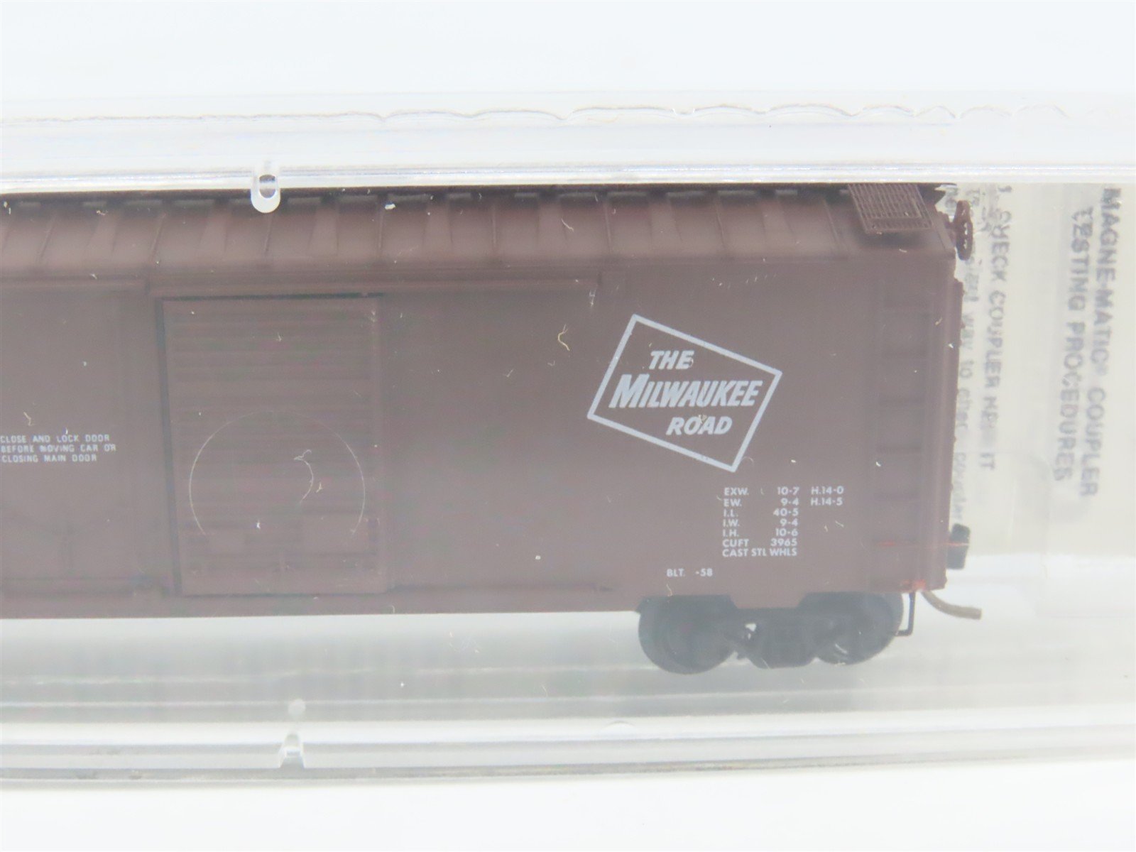 N Scale Micro-Trains MTL 22180 MILW Milwaukee Road 40' Box Car #29900