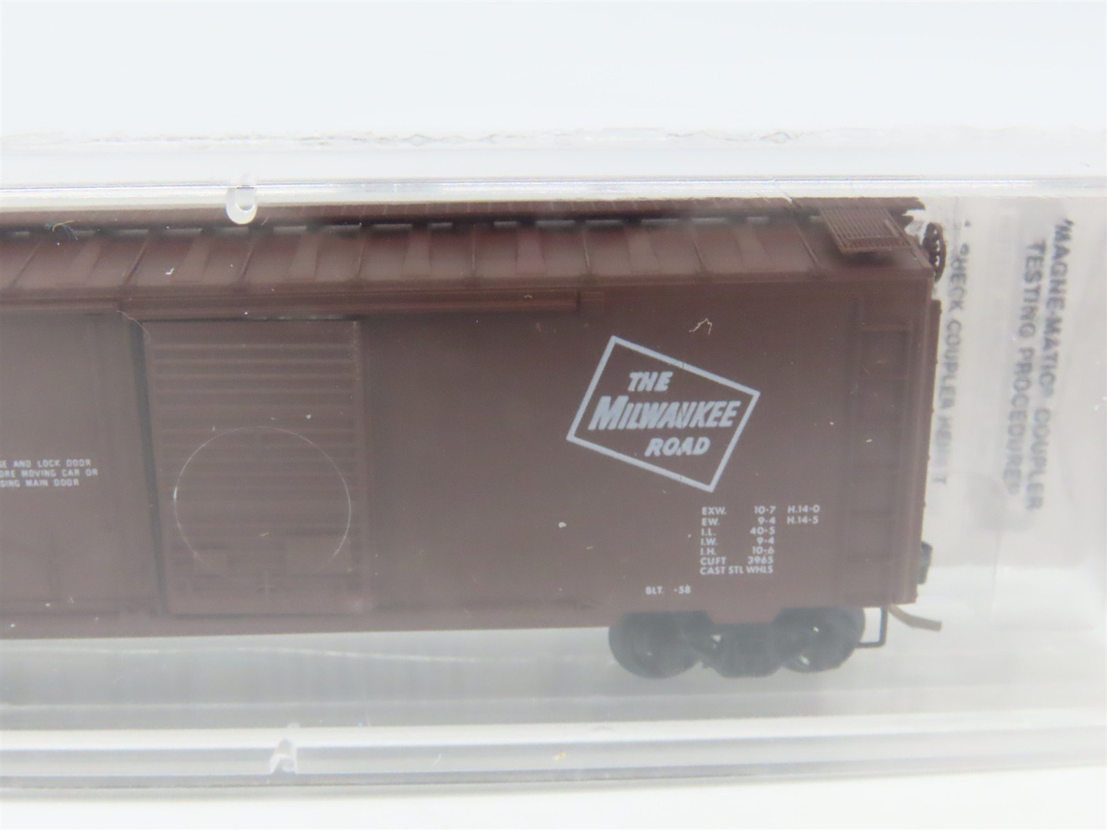 N Scale Micro-Trains MTL 22180 MILW Milwaukee Road 40' Box Car #29900