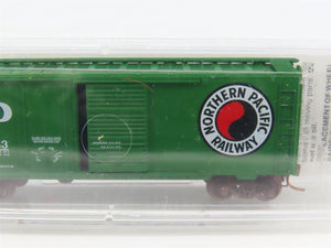 N Scale Micro-Trains MTL 22090 NP Northern Pacific 40' Box Car #8133