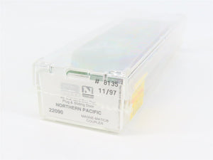 N Scale Micro-Trains MTL 22090 NP Northern Pacific 40' Box Car #8135