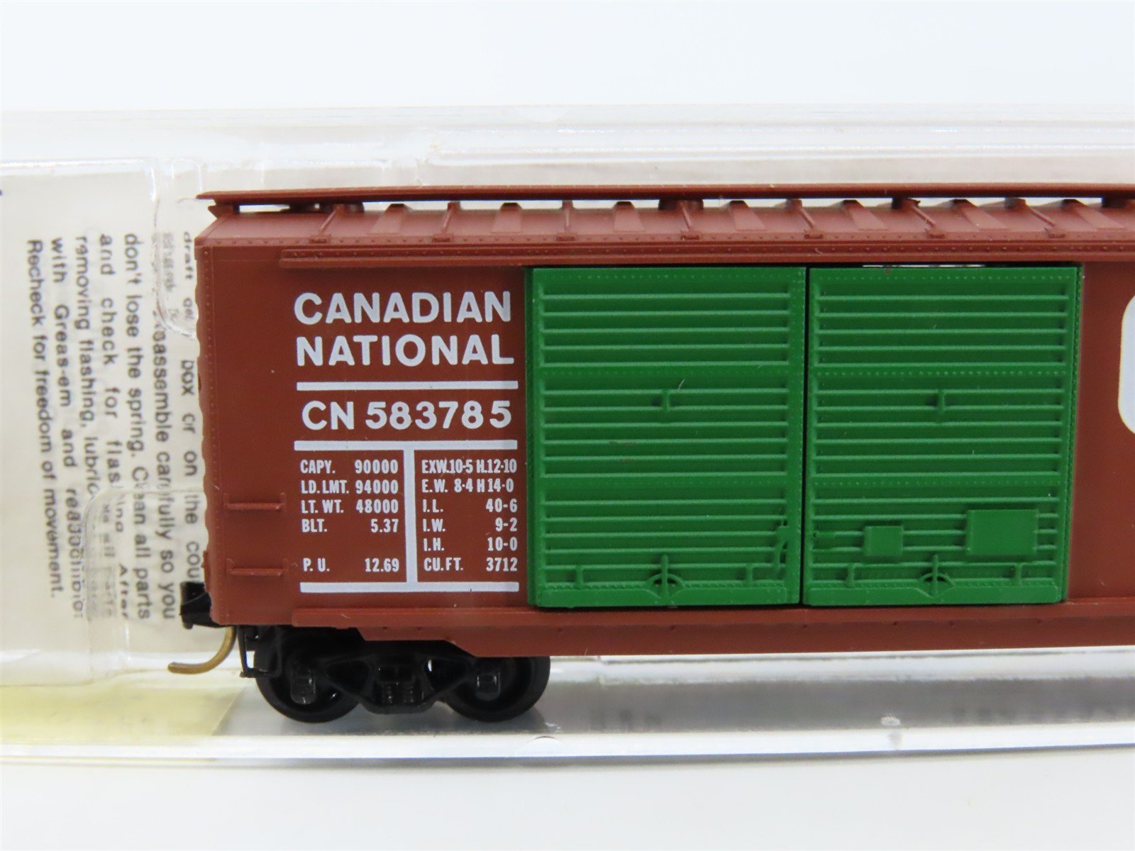 N Scale Kadee Micro-Trains MTL 23070 CN Canadian National 40' Box Car #583785