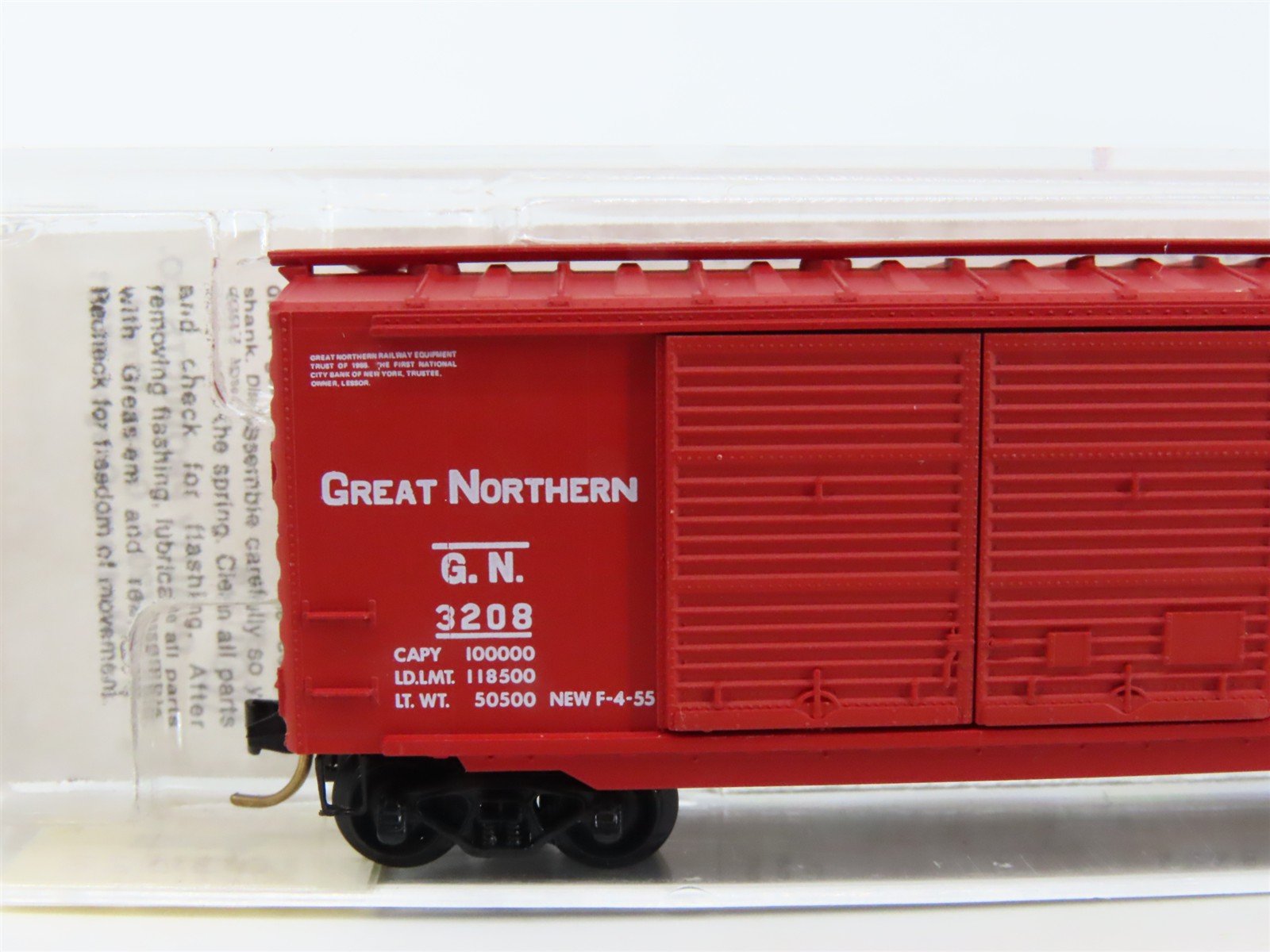 N Scale Kadee Micro-Trains MTL 23060 GN Great Northern 40' Box Car #3208